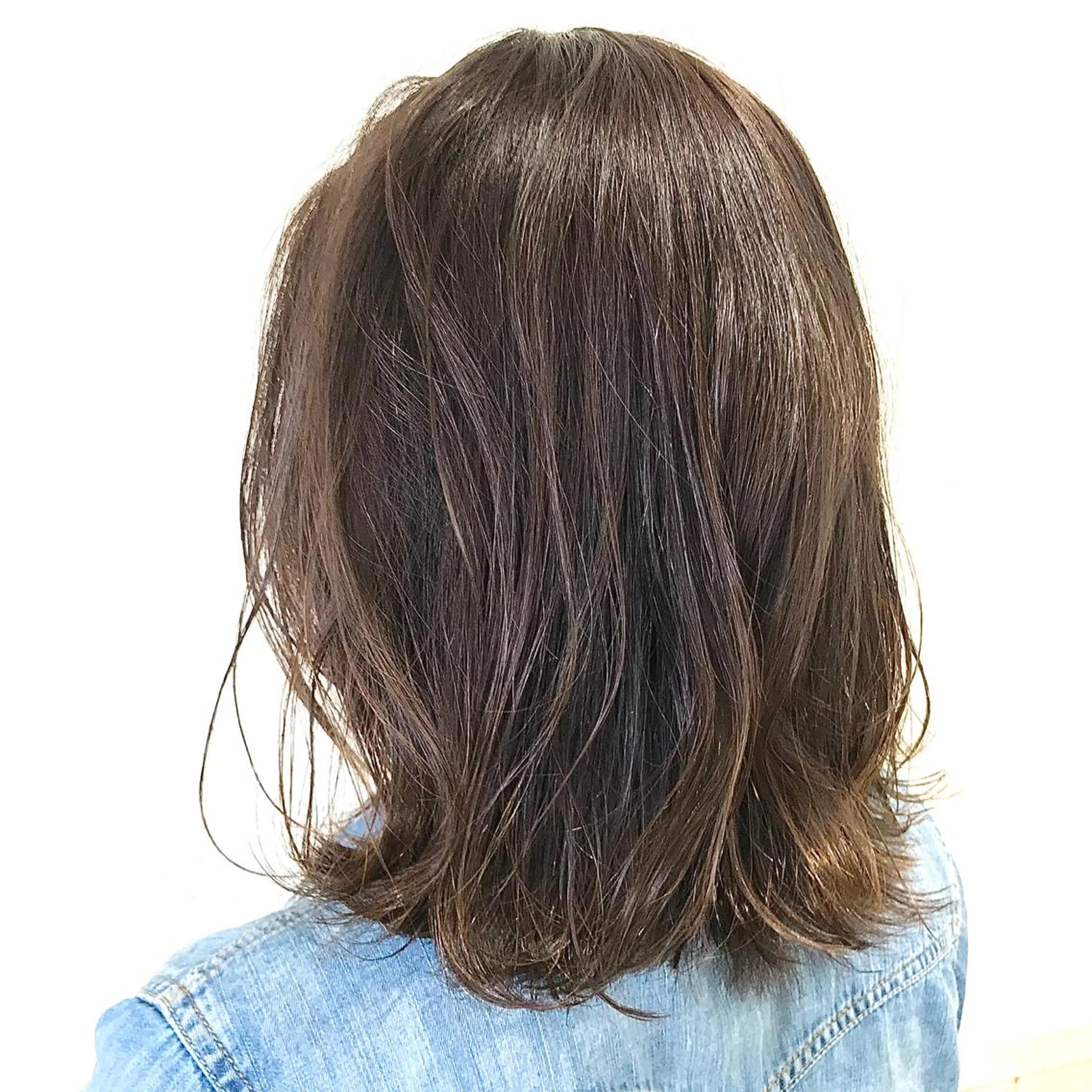 ミディアム スナコザワ レナのヘアスタイル