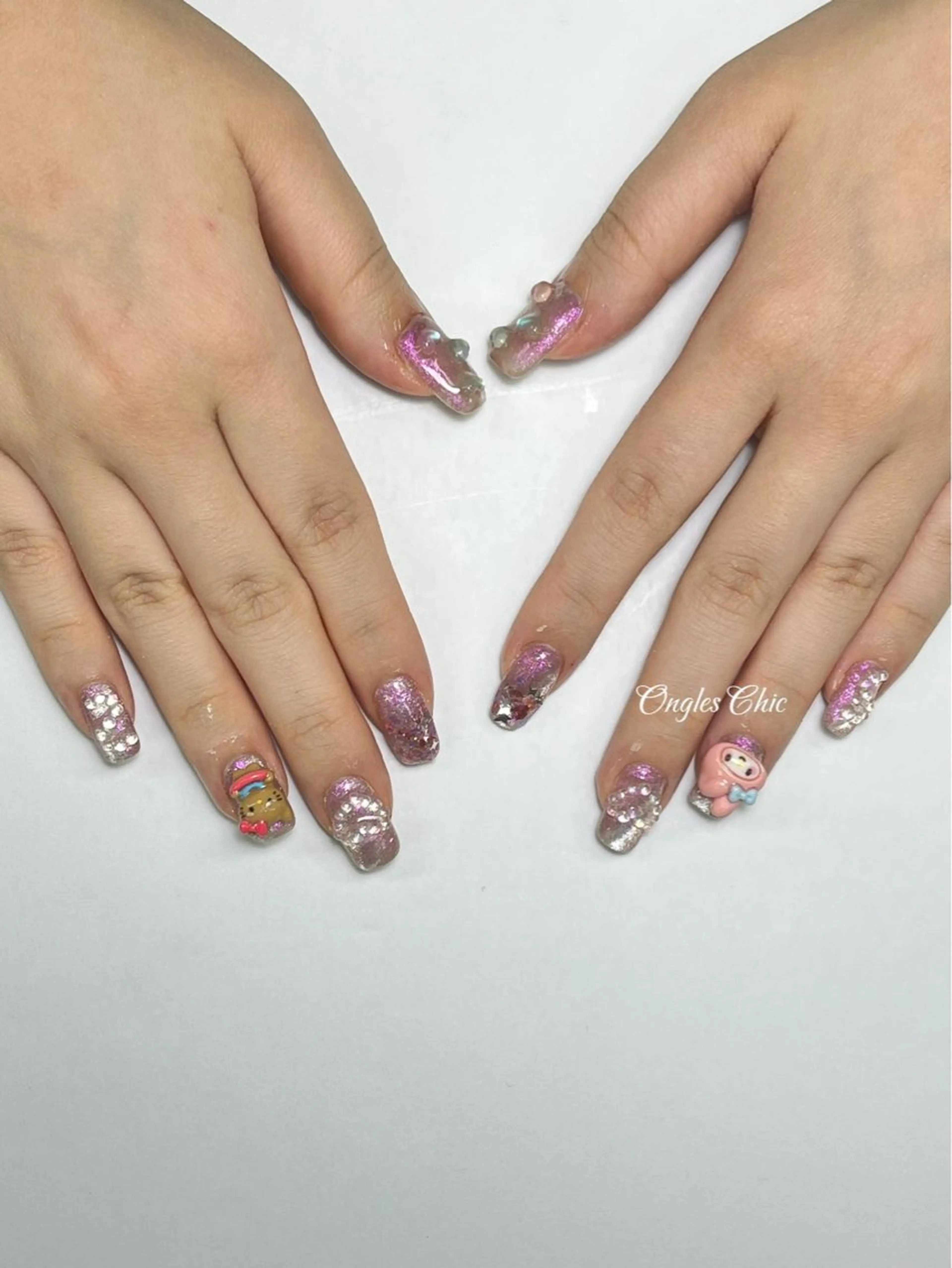 ネイル ハンドネイル ongles chicのネイルデザイン