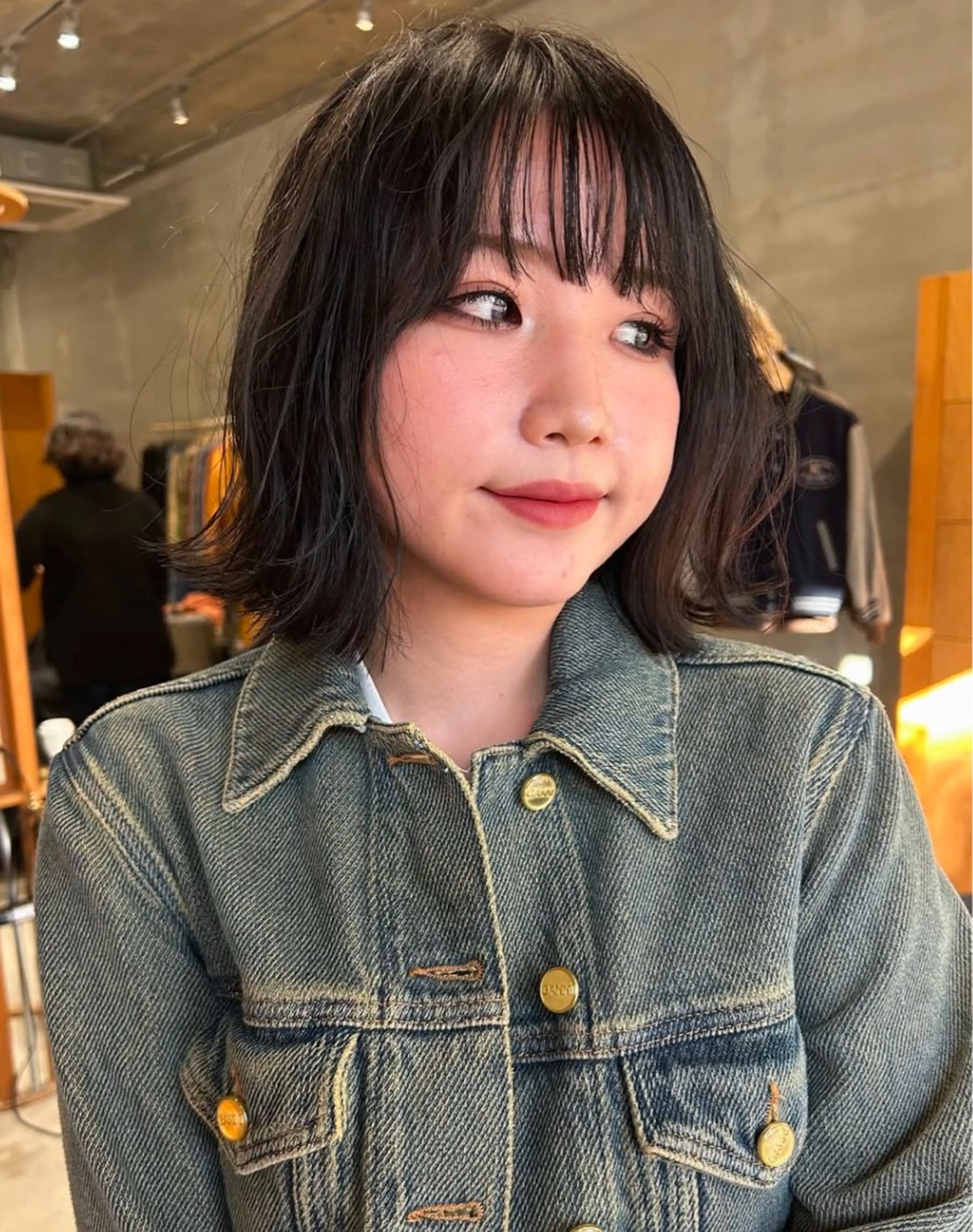 ミディアム 柔らかいオリーブ🍃 カラーNatsumiのヘアスタイル