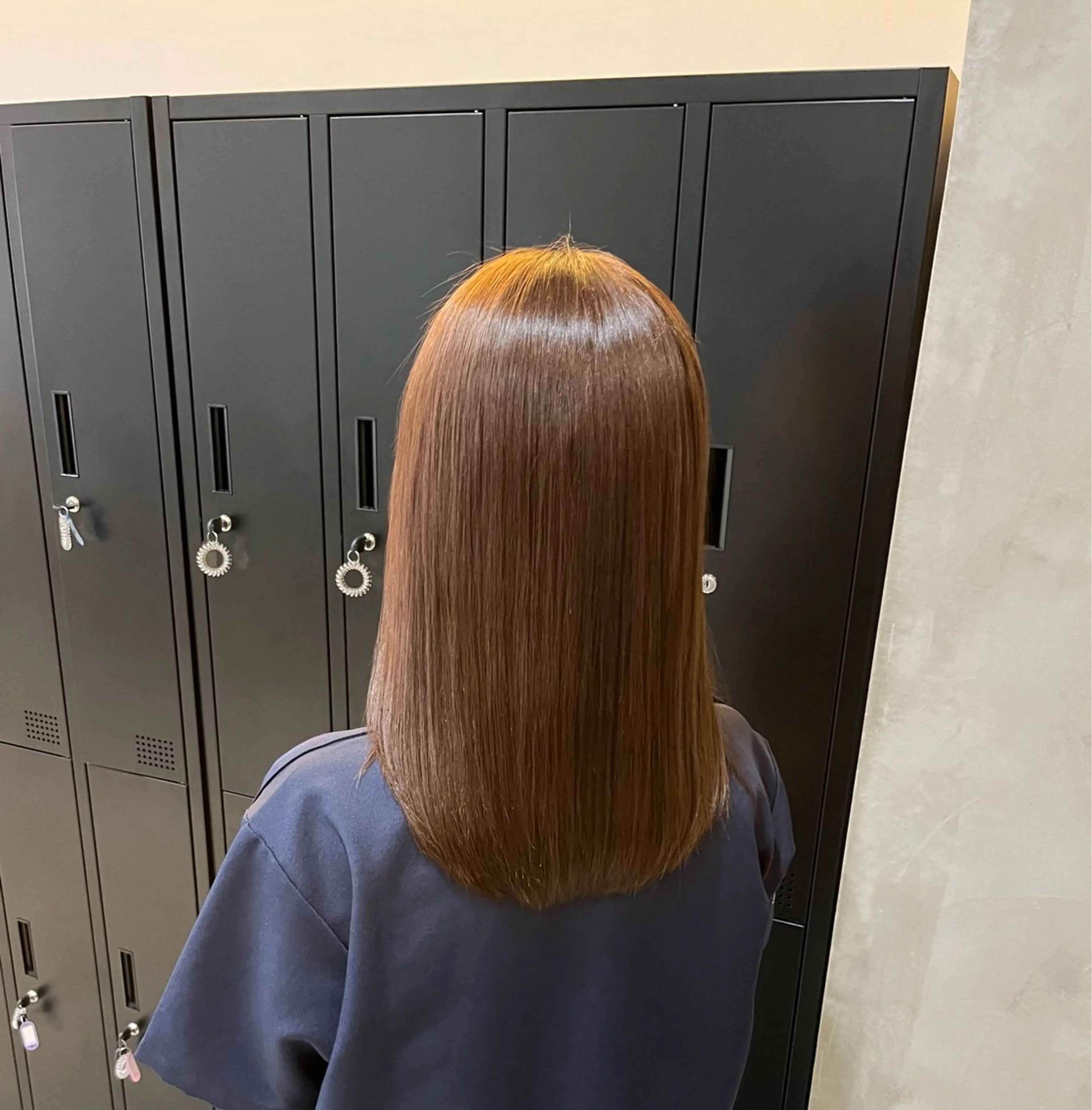 セミロング カラー 透明感カラー 中島 日菜のヘアスタイル