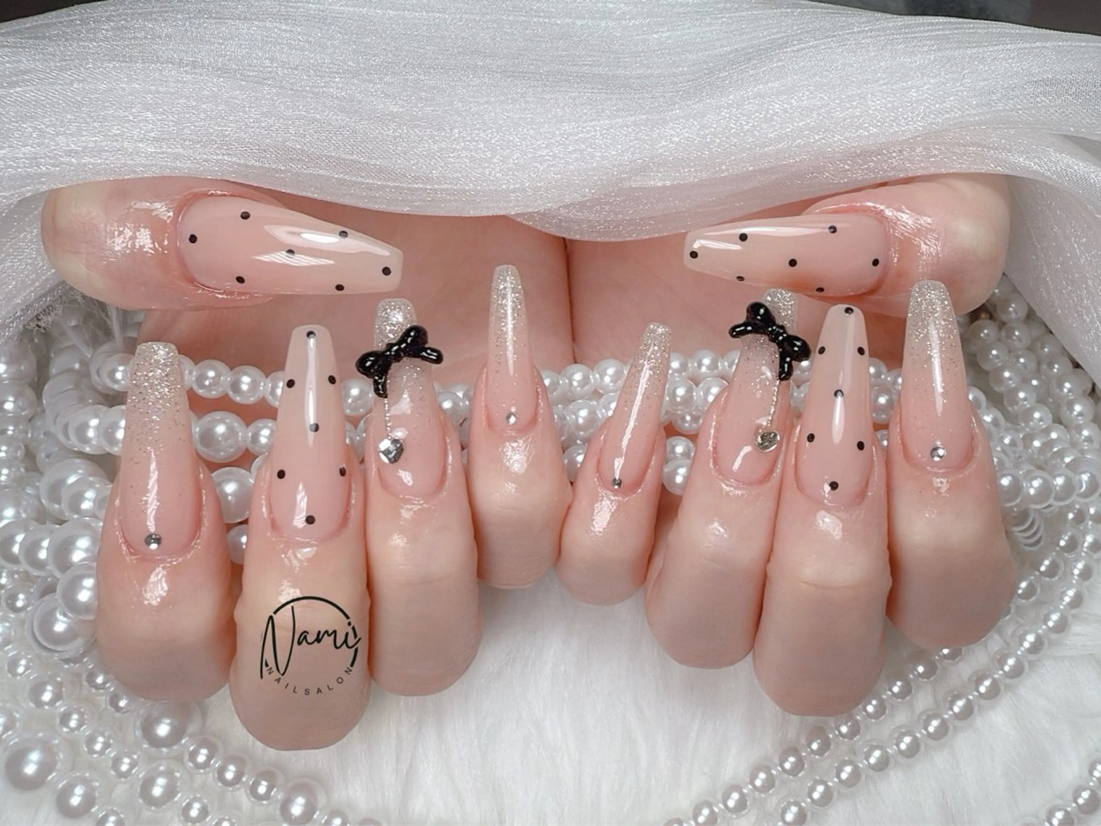 ネイル 長さ出し ガーリー 韓国ネイル ロングネイル 持ち込み ハンドネイル Nami nail salon所属・Nami nail salonのネイルデザイン