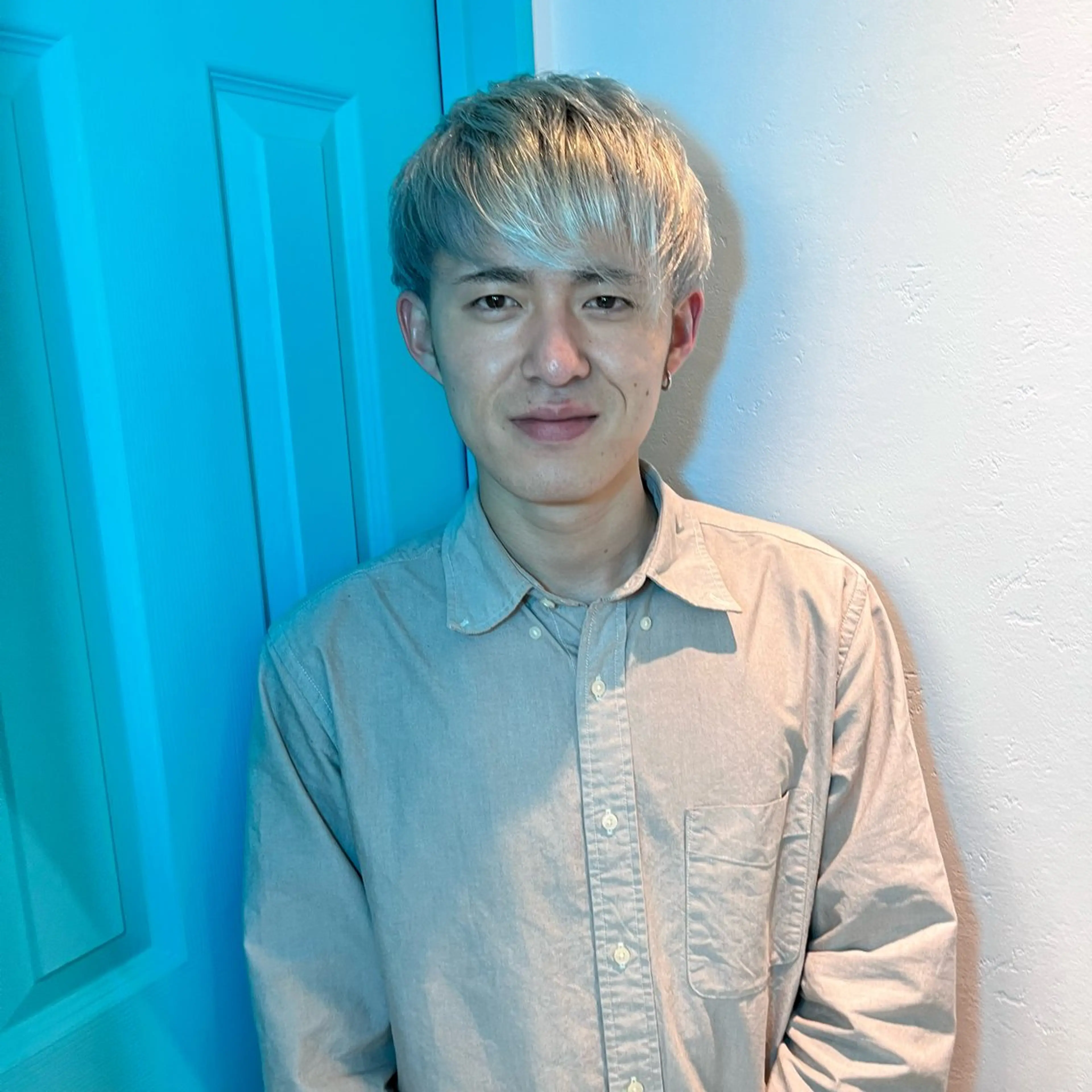 カラー ブリーチ シルバー ブリーチ/縮毛矯正 ❤️‍🔥シンノスケのヘアスタイル