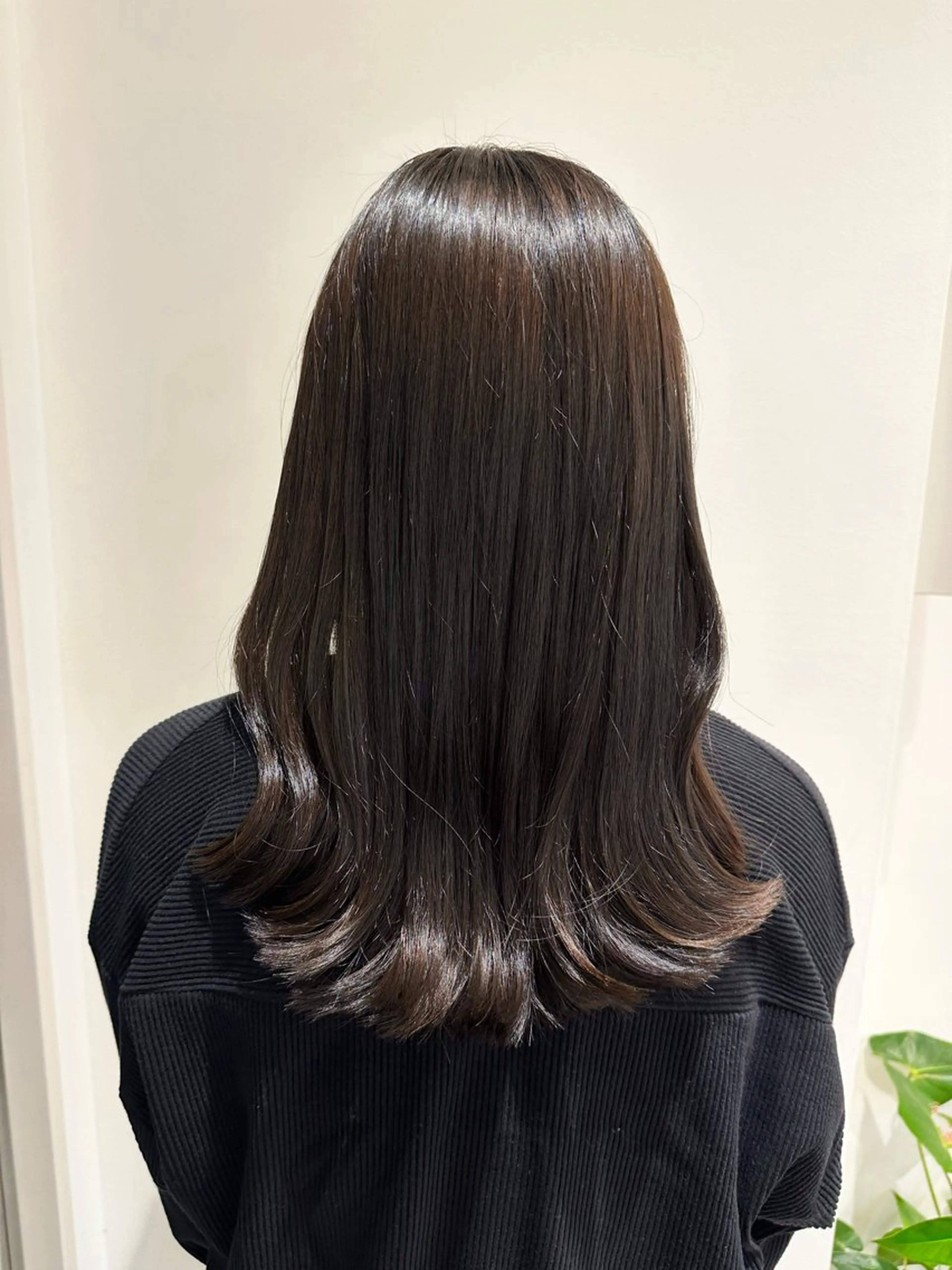 セミロング 似合わせカット 小顔カット 倉地 芹奈のヘアスタイル