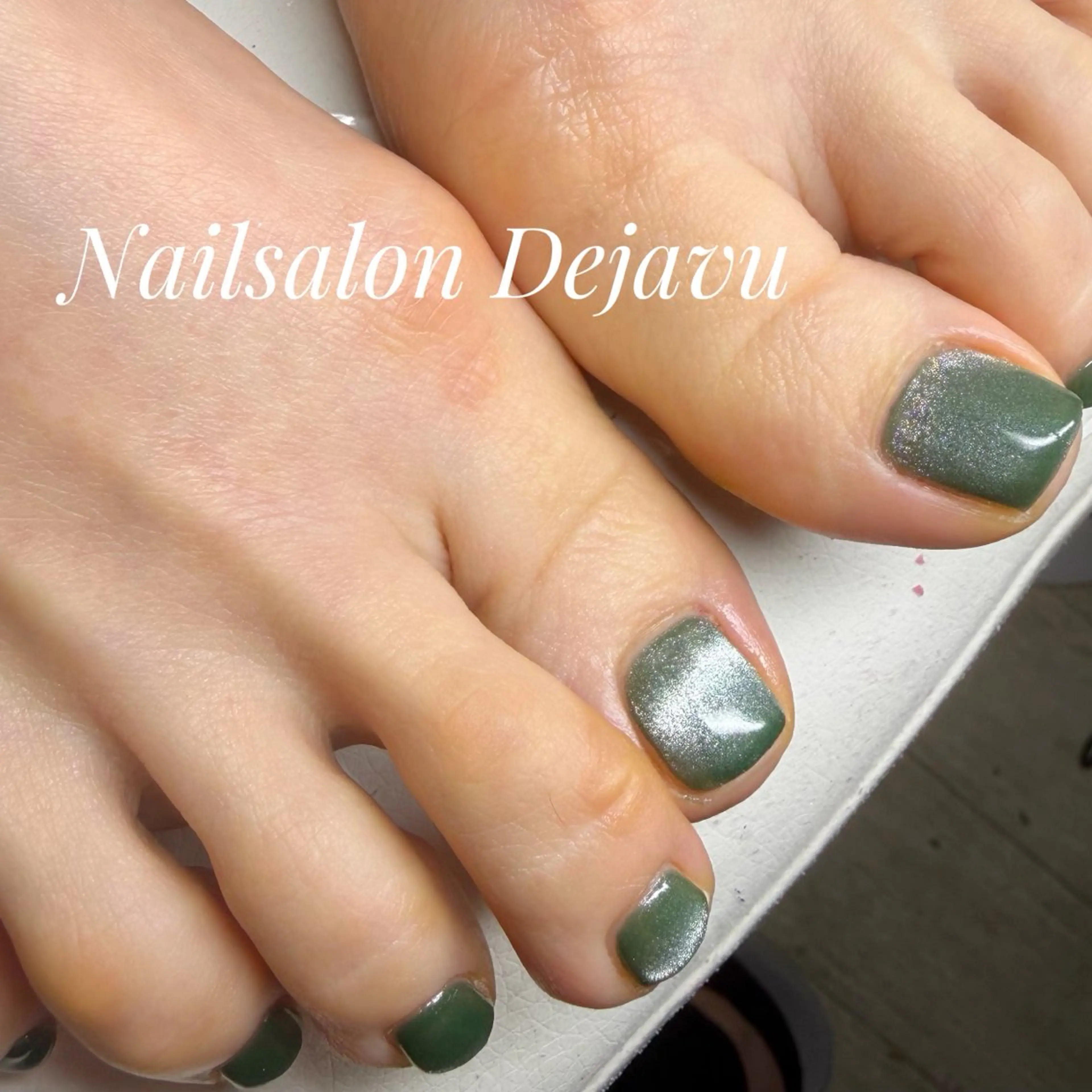 ネイル フットネイル マグネットネイル シンプルネイル フットネイル Nail salon Dejavu 🌿のネイルデザイン