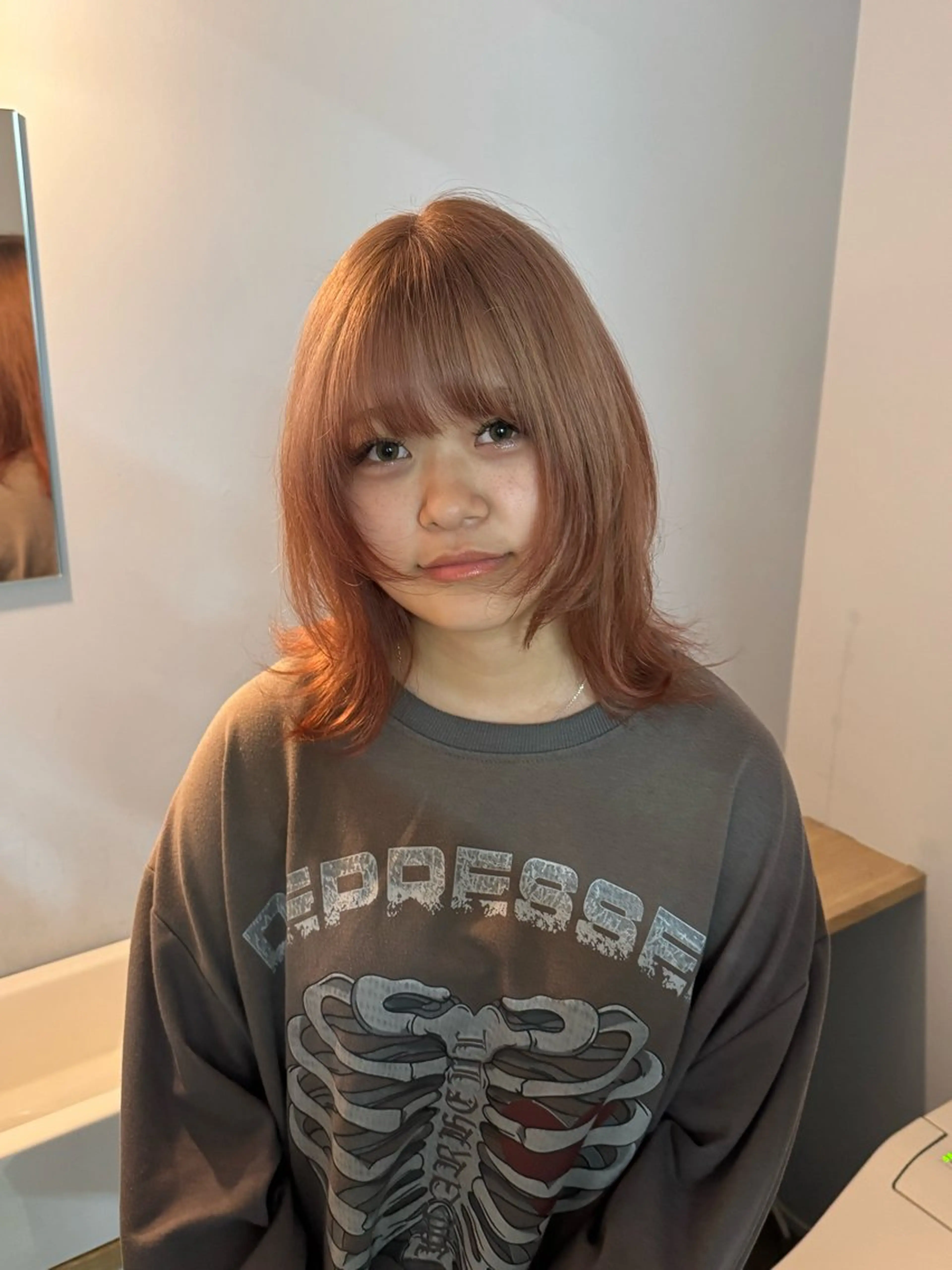 セミロング カラー ピンクカラー ヘアカラー ゆうと/ブリーチモデ ル/ストレートモデルのヘアスタイル