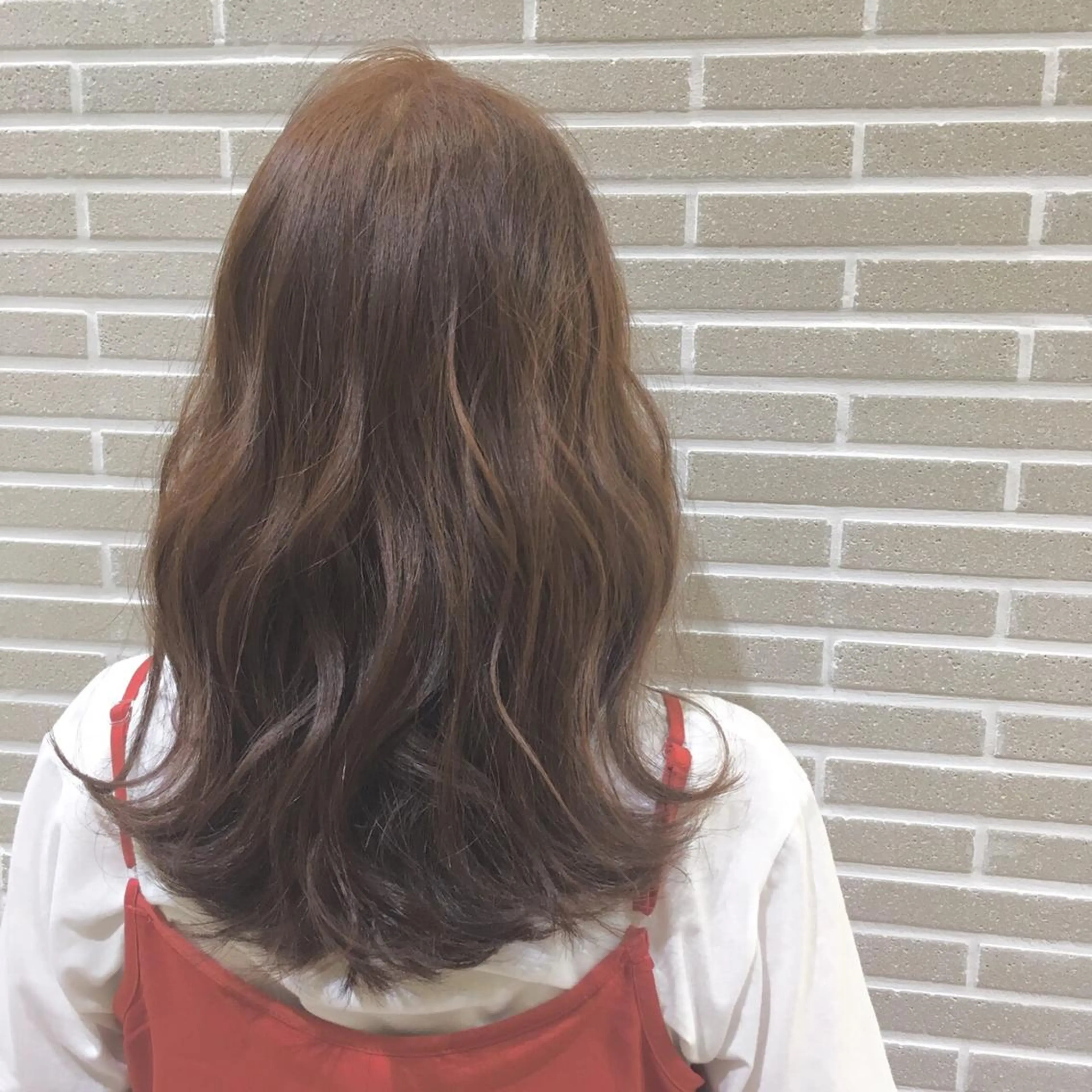 
- エリア
- 明石駅
- 営業時間
- 月 10:00-18:00 火 10:00-18:00 水 10:00-18:00 木 10:00-18:00 金 10:00-18:00 土 09:00-17:30 日 09:00-17:30 祝 09:00-17:30 お店の状況、予約の混み具合によってキャンセルさせていただく場合ございます。
- お支払い
- Mastercard / Visa / JCB / American Express / Diners Club / Discover / 銀聯PayPay / 楽天Edy / QUICPay / iD / 交通系IC / その他
- 席数
- 16席
- 駐車場
- あり
- 禁煙・喫煙
- 禁煙
- お子様連れ
- お子様連れ可
- その他
- メンズ歓迎
- サロン電話番号
- お問い合わせ先
![カラー 植田 菜月のヘアスタイル