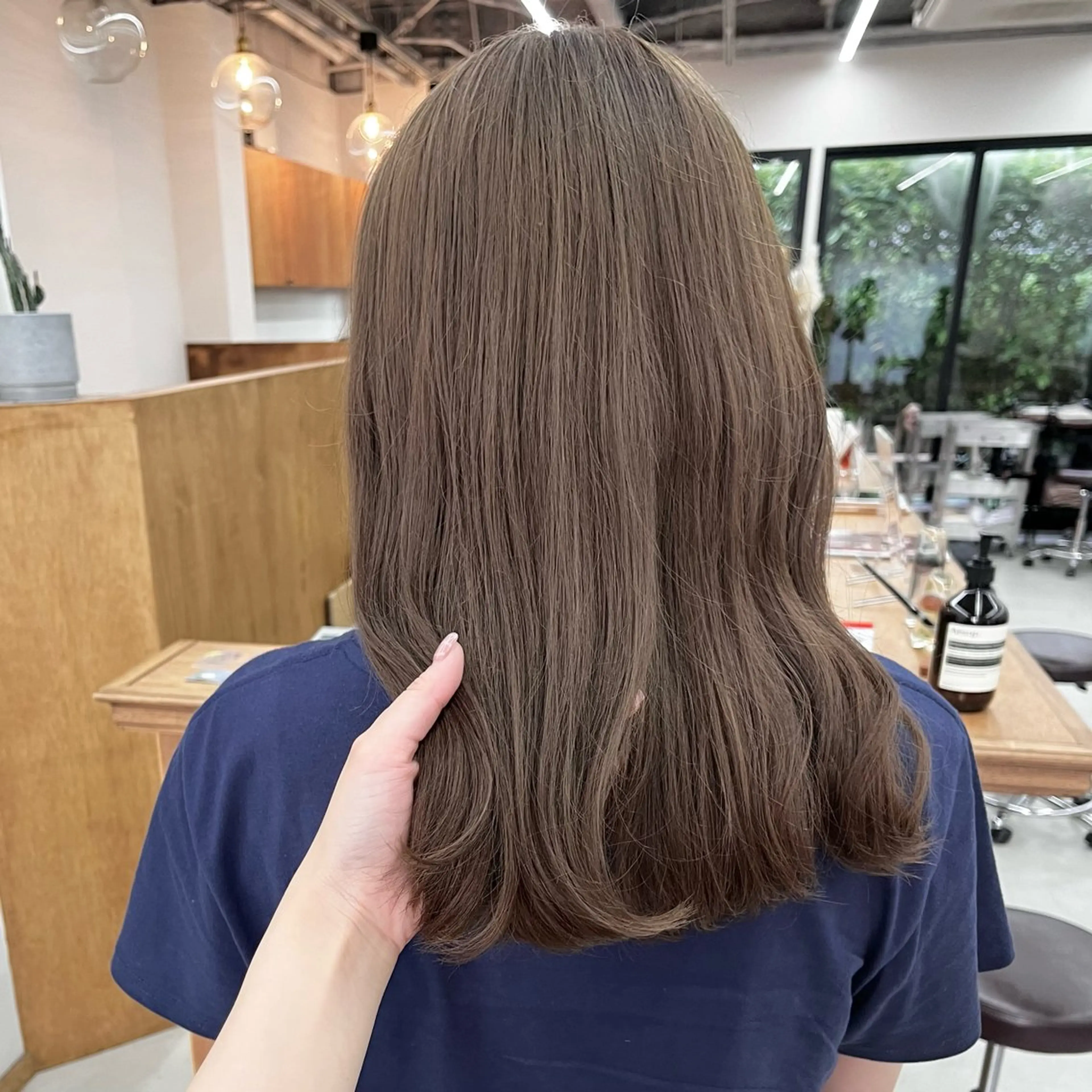 セミロング カラー ヘアアレンジ ベージュカラー ブリーチ ダブルカラー ブリーチなしカラー カット ヘアカラー トリートメント ena/ブリーチなし 透明感・レイヤー🎀のヘアスタイル