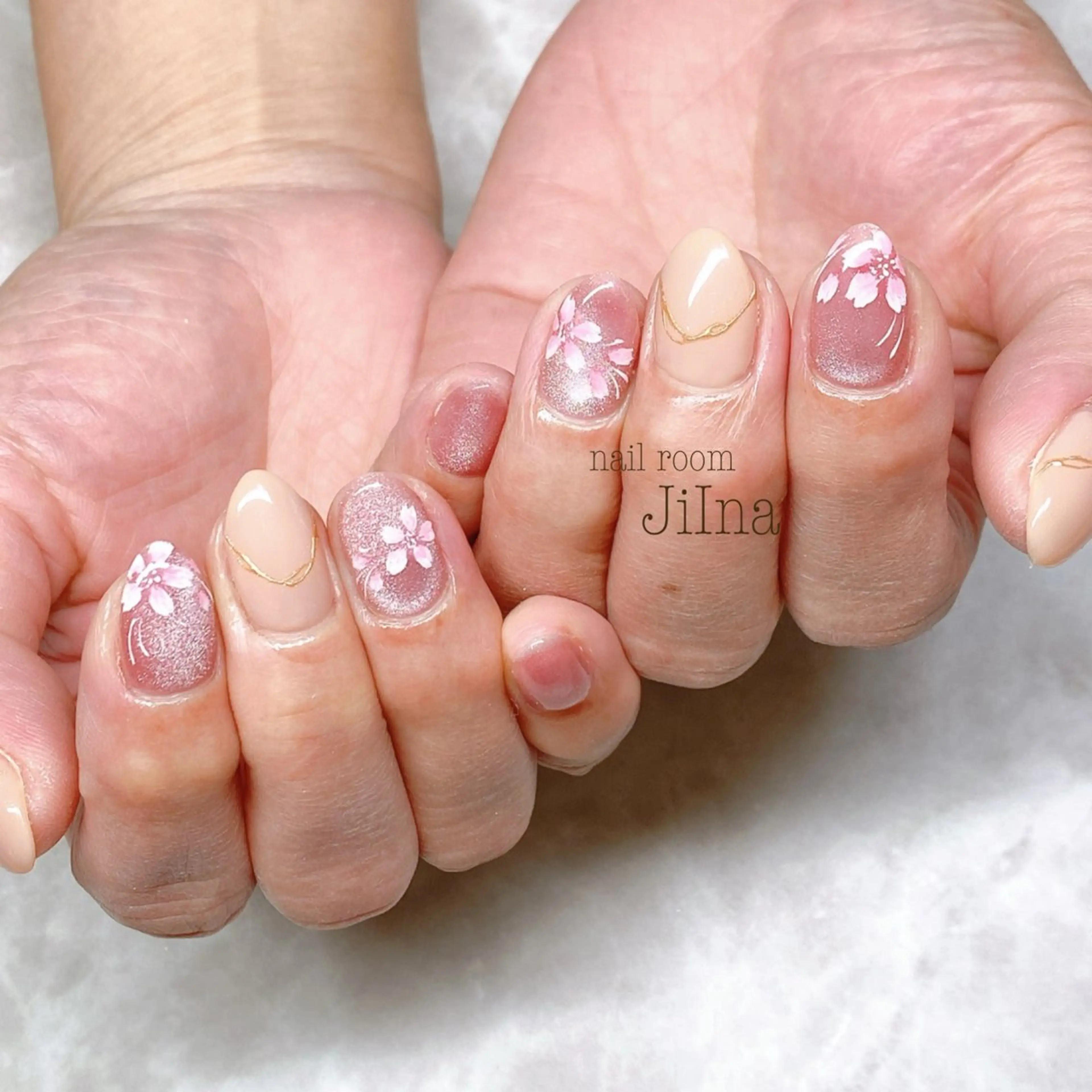 ネイル 持ち込み JiIna nailのネイルデザイン