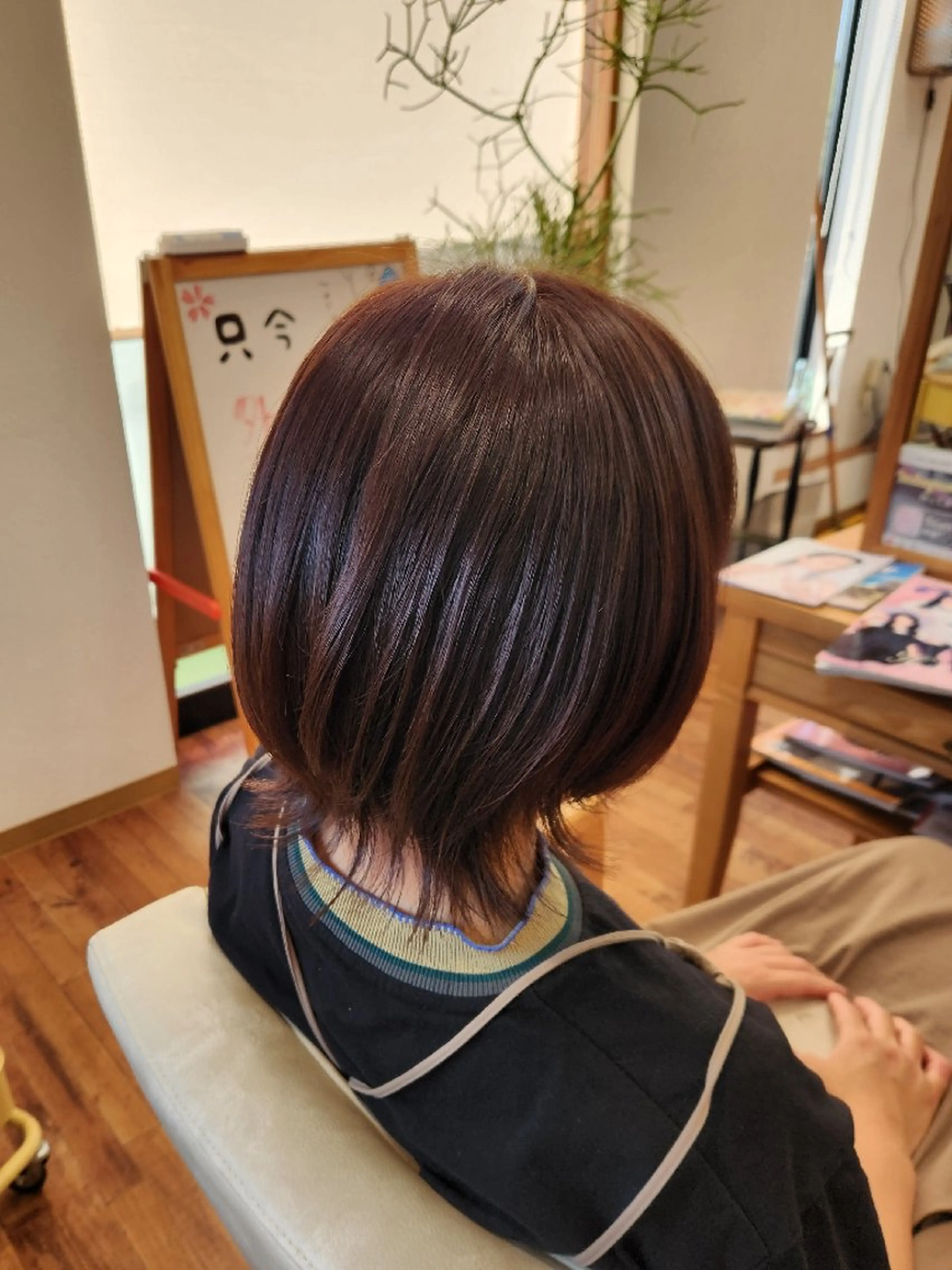 カラー ミディアム 岩瀬 未来のヘアスタイル