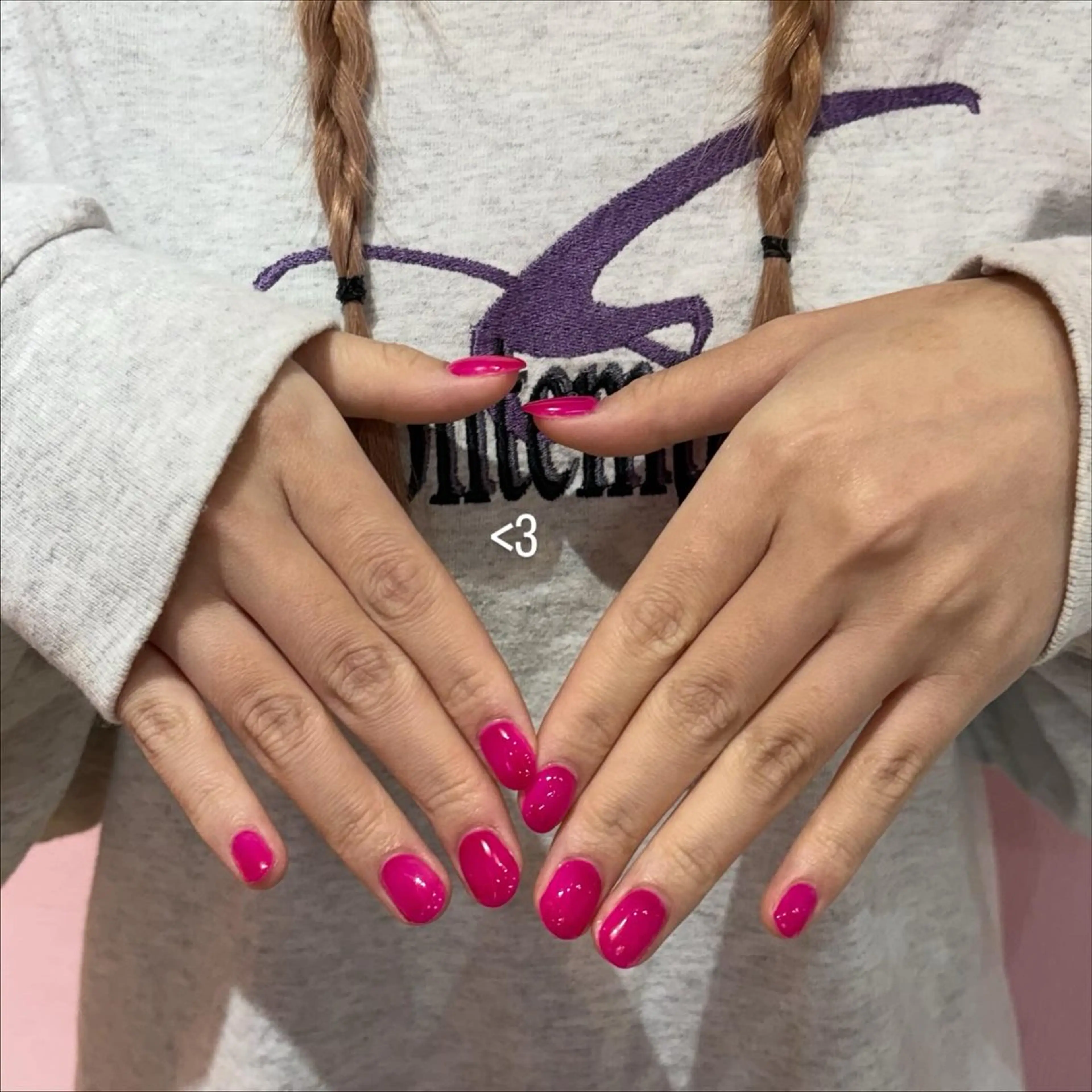 ネイル ピンク 西村 友羽音のネイルデザイン