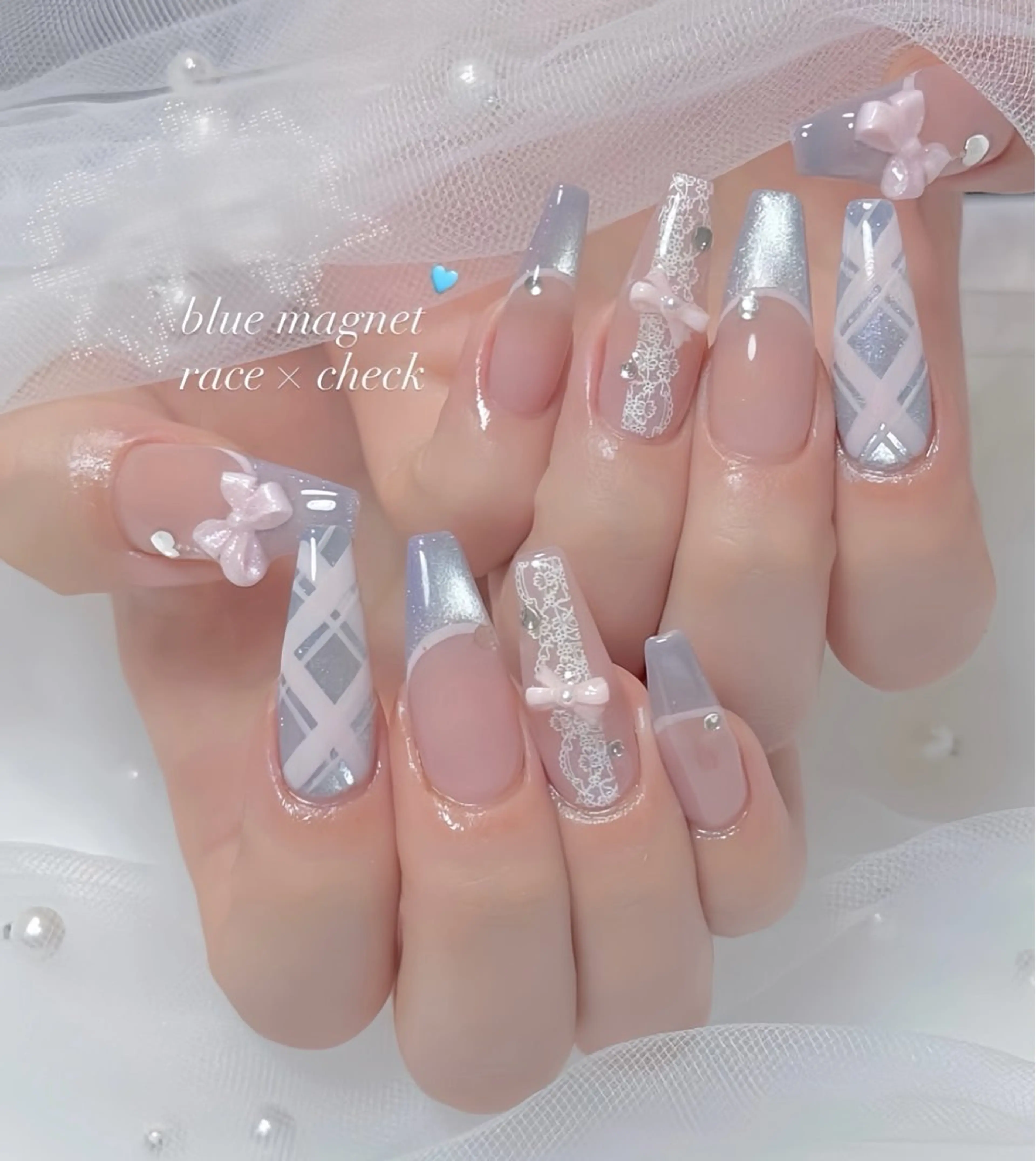 ネイル オーロラネイル チークネイル 桜ネイル クリアネイル ドット ハンドネイル Rin Nail 新大久保店のネイルデザイン