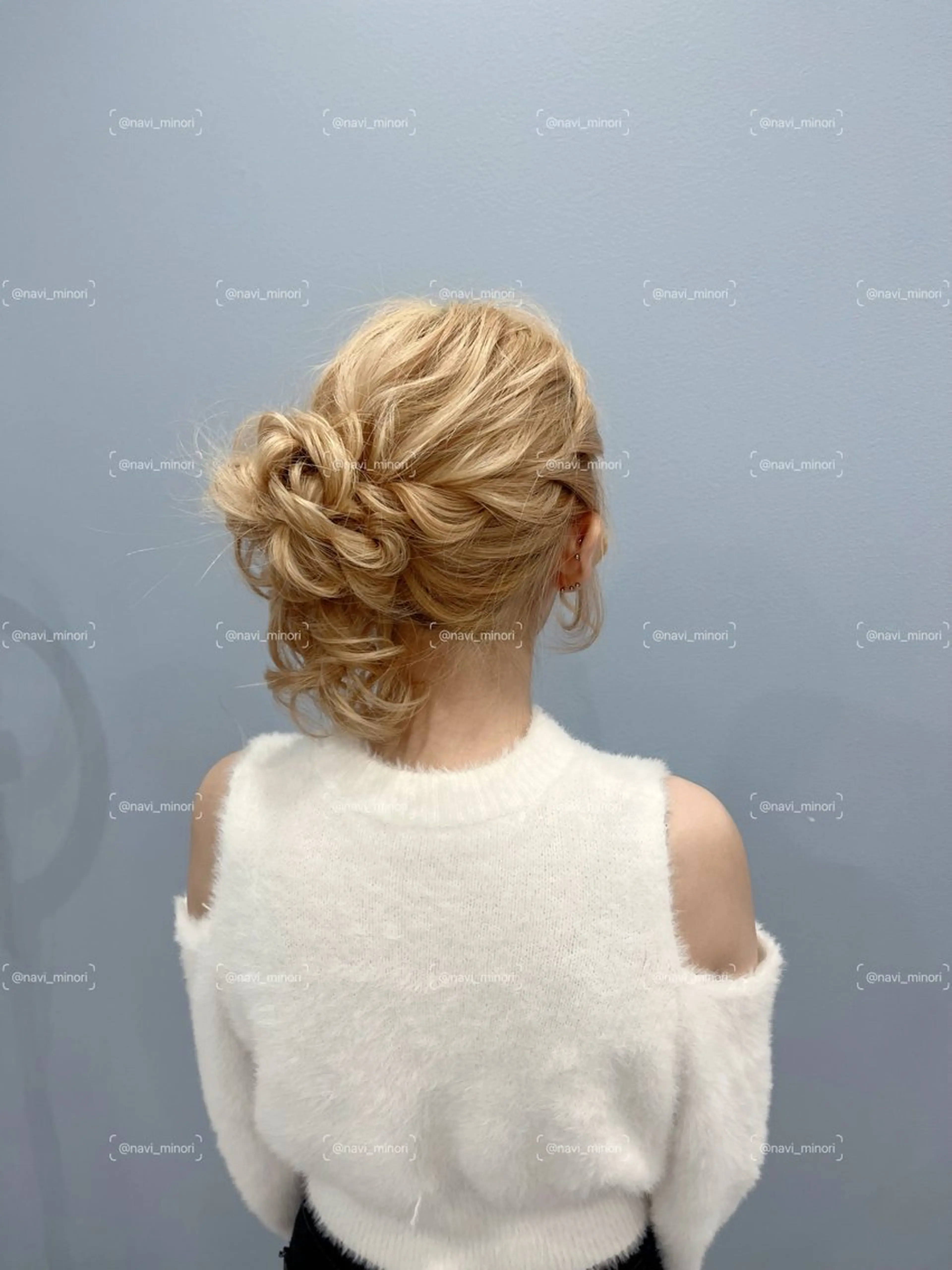 セミロング お団子ヘア Hairset minoriのヘアスタイル