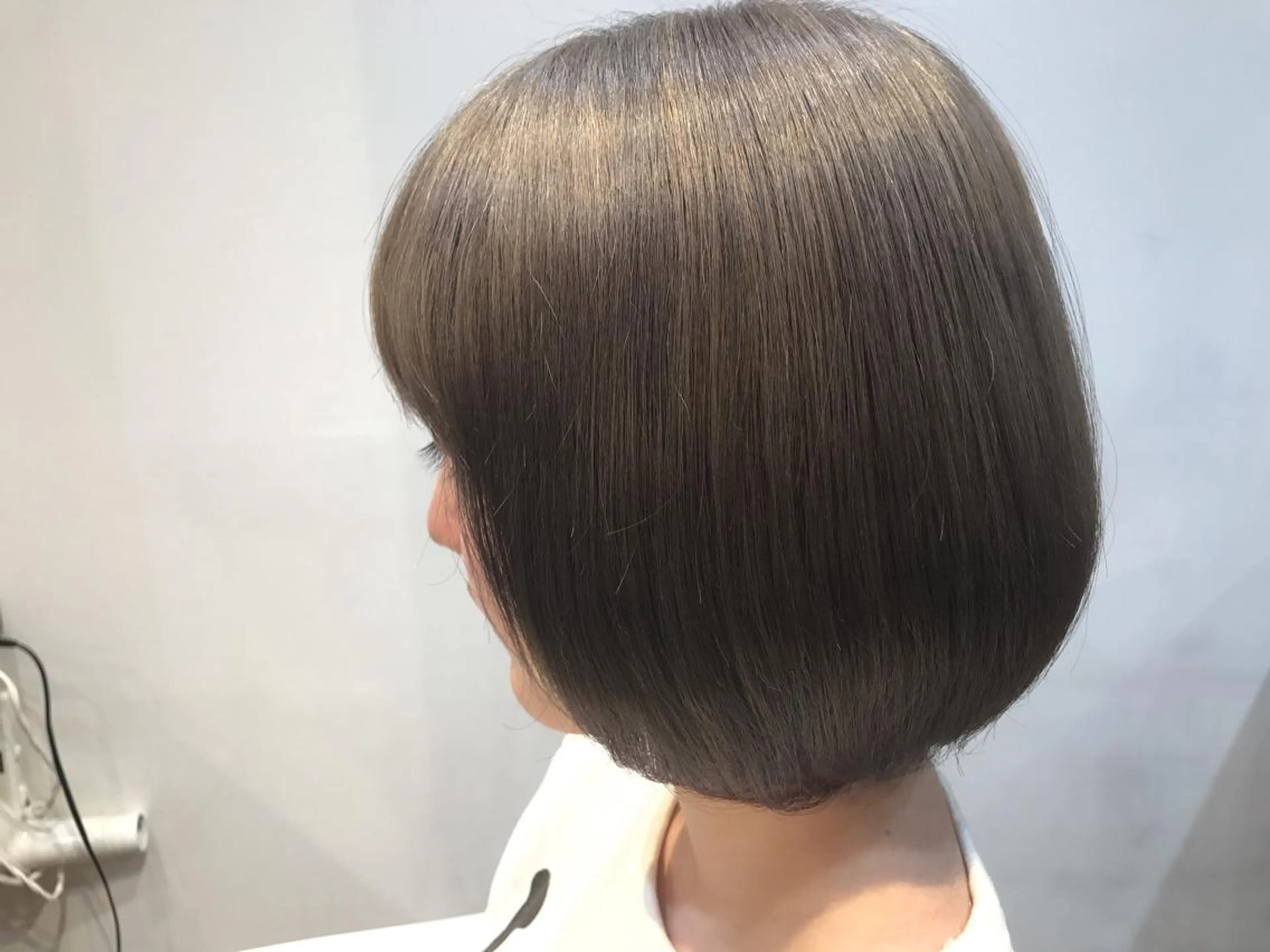 ショート カラー アッシュ シルバー シルバーアッシュ ヒロミ/アレンジ/ アンニュイ/透け感のヘアスタイル