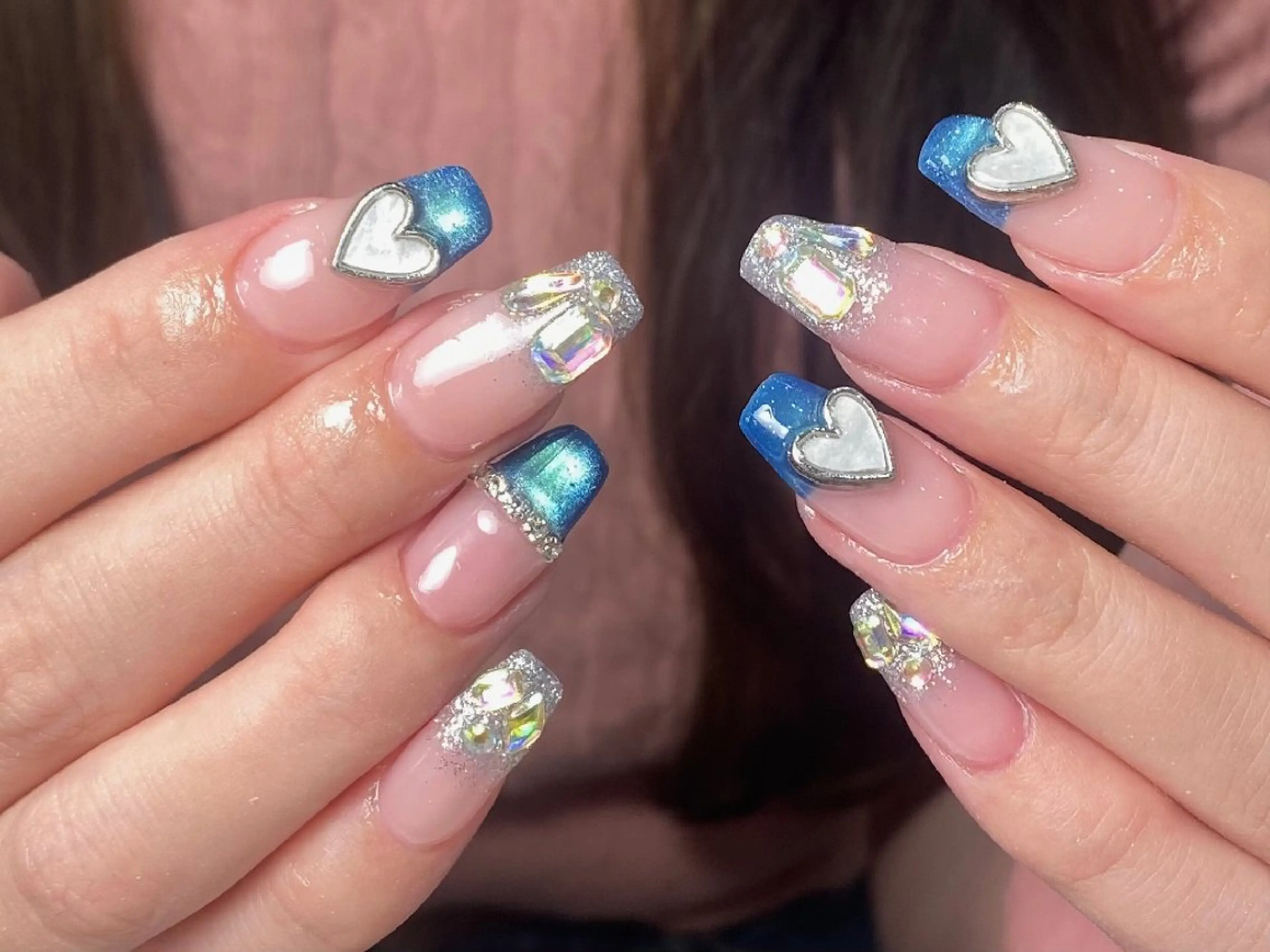 ネイル チークネイル フレンチネイル ジェルネイル ガーリー キラキラネイル ハンドネイル UM Nail Salonのネイルデザイン