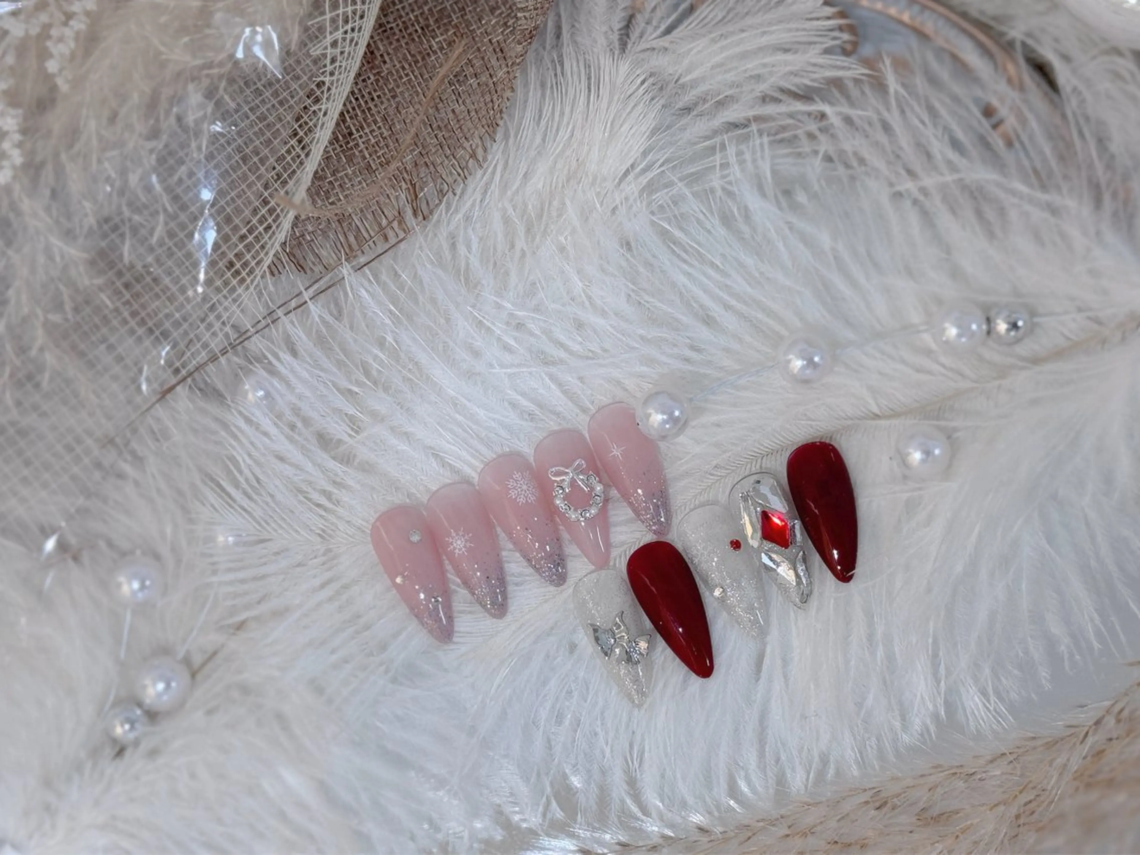 ネイル 冬ネイル クリスマス ハンドネイル Maggie Nail🦩のネイルデザイン