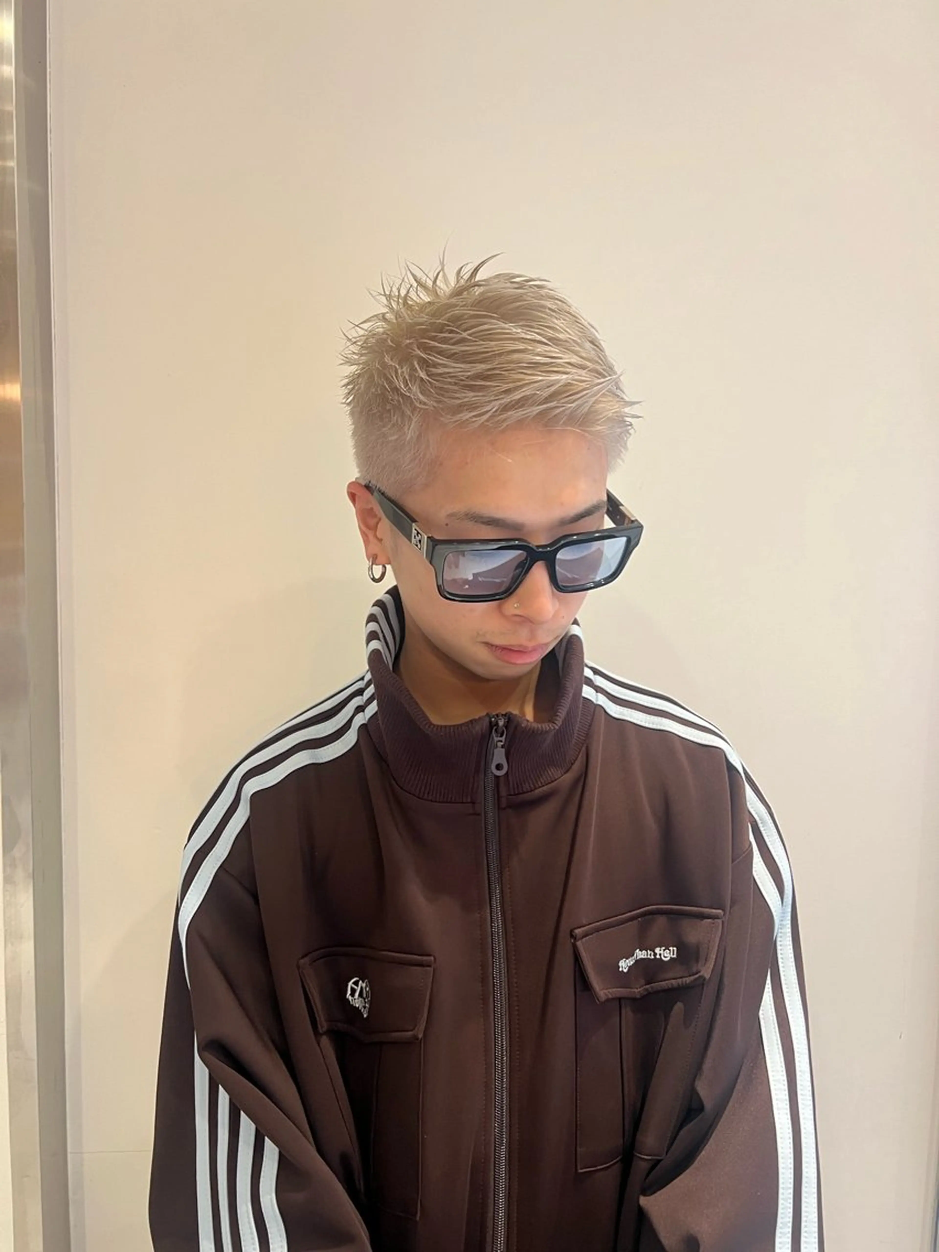 カラー hiyori /ハイトーンカラーのヘアスタイル