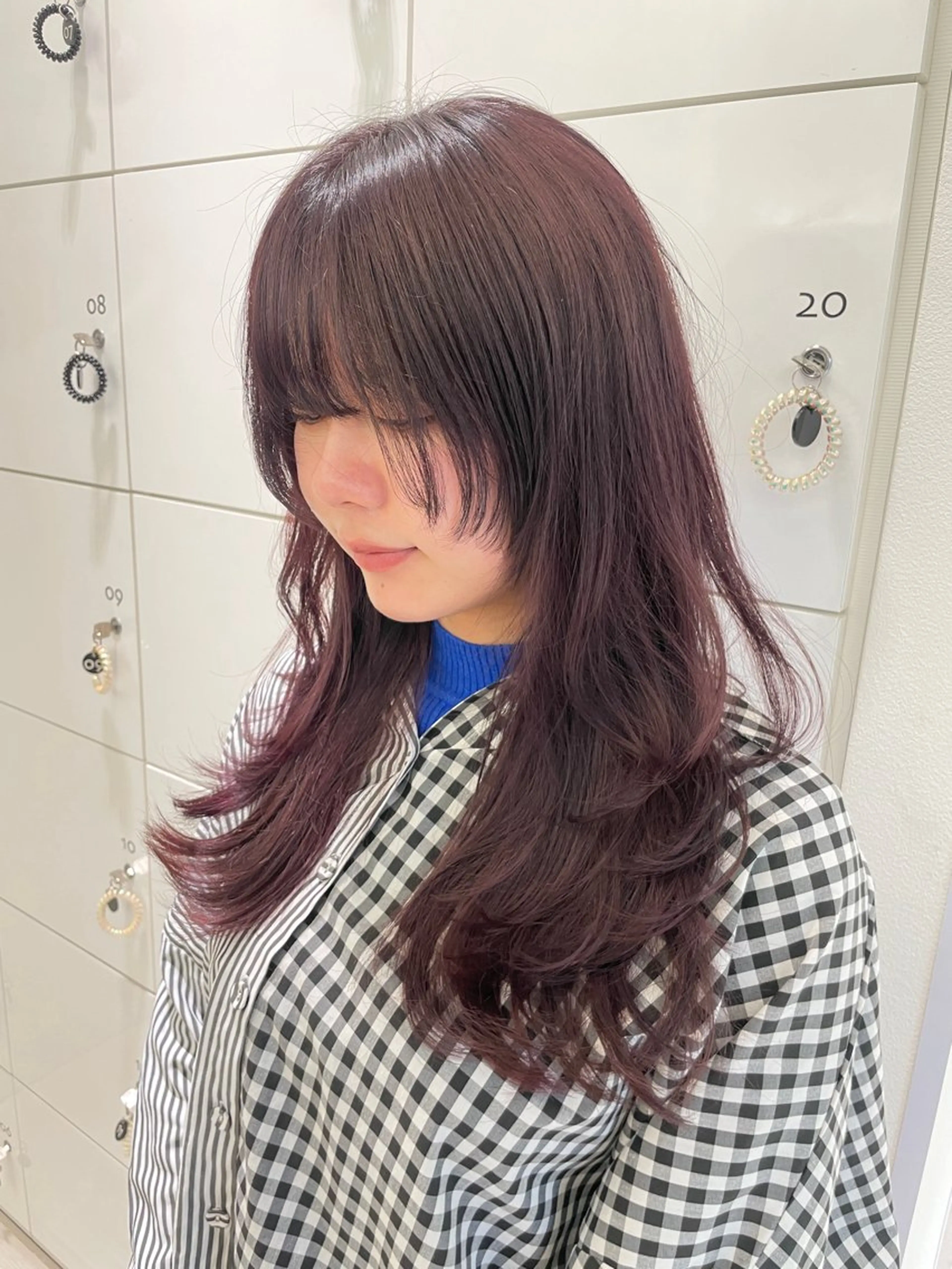 ロング レイヤーカット 海外レイヤー/赤み 消しカラー/上原聖奈のヘアスタイル