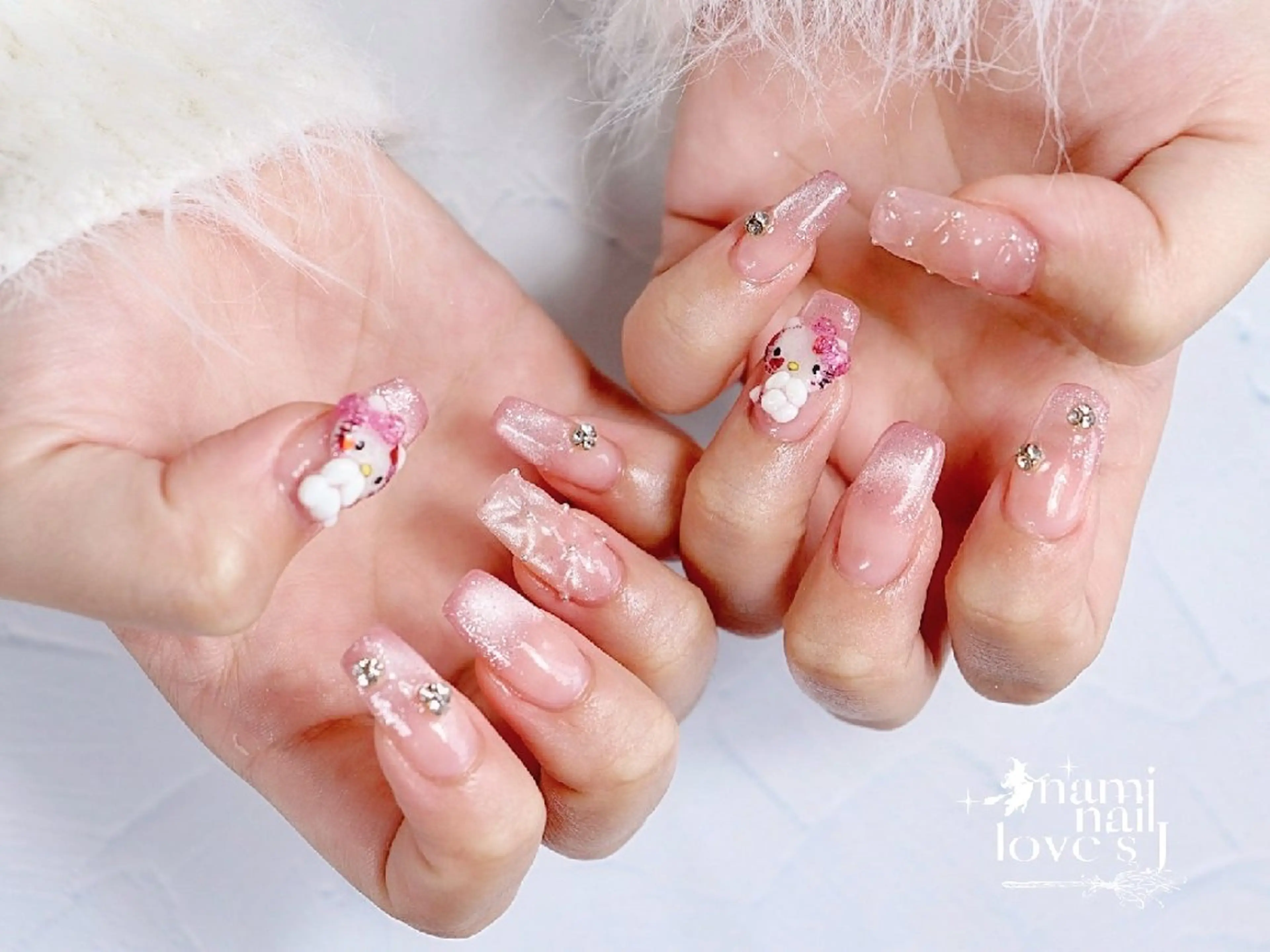 ネイル アートネイル ホログラムネイル ラメ(グリッター) 内 奈美のネイルデザイン