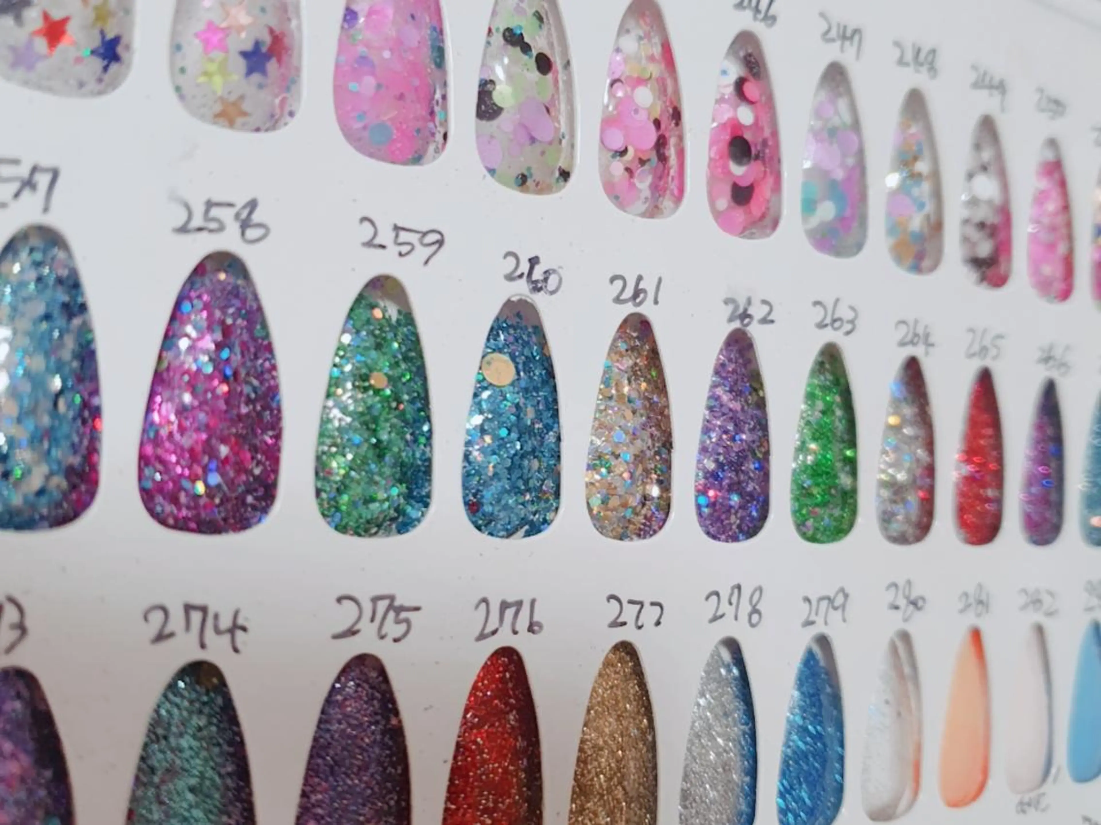 ネイル ラメ(グリッター) 168.0 beautyのネイルデザイン