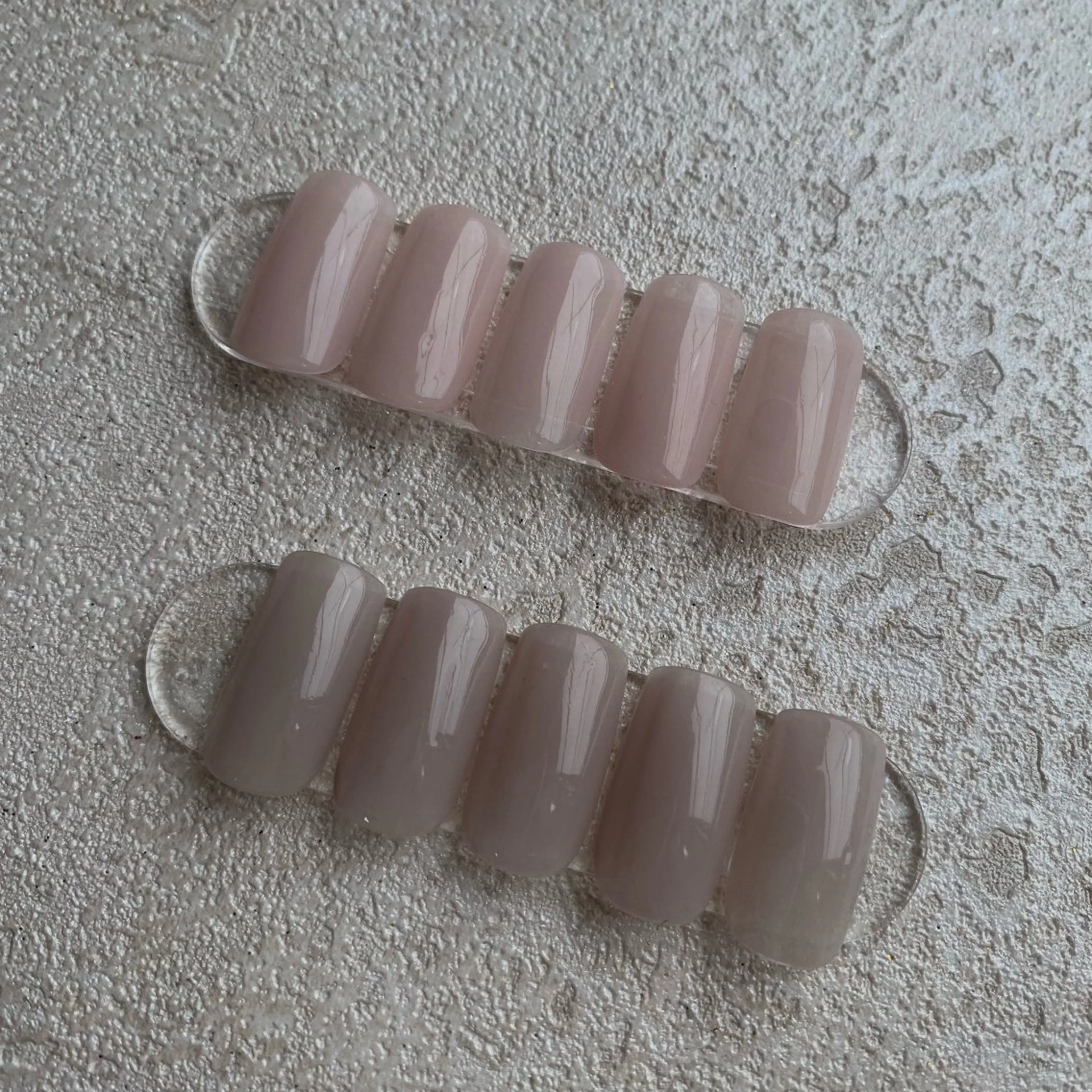 【ワンカラー】オフ無⌇ハンドの写真