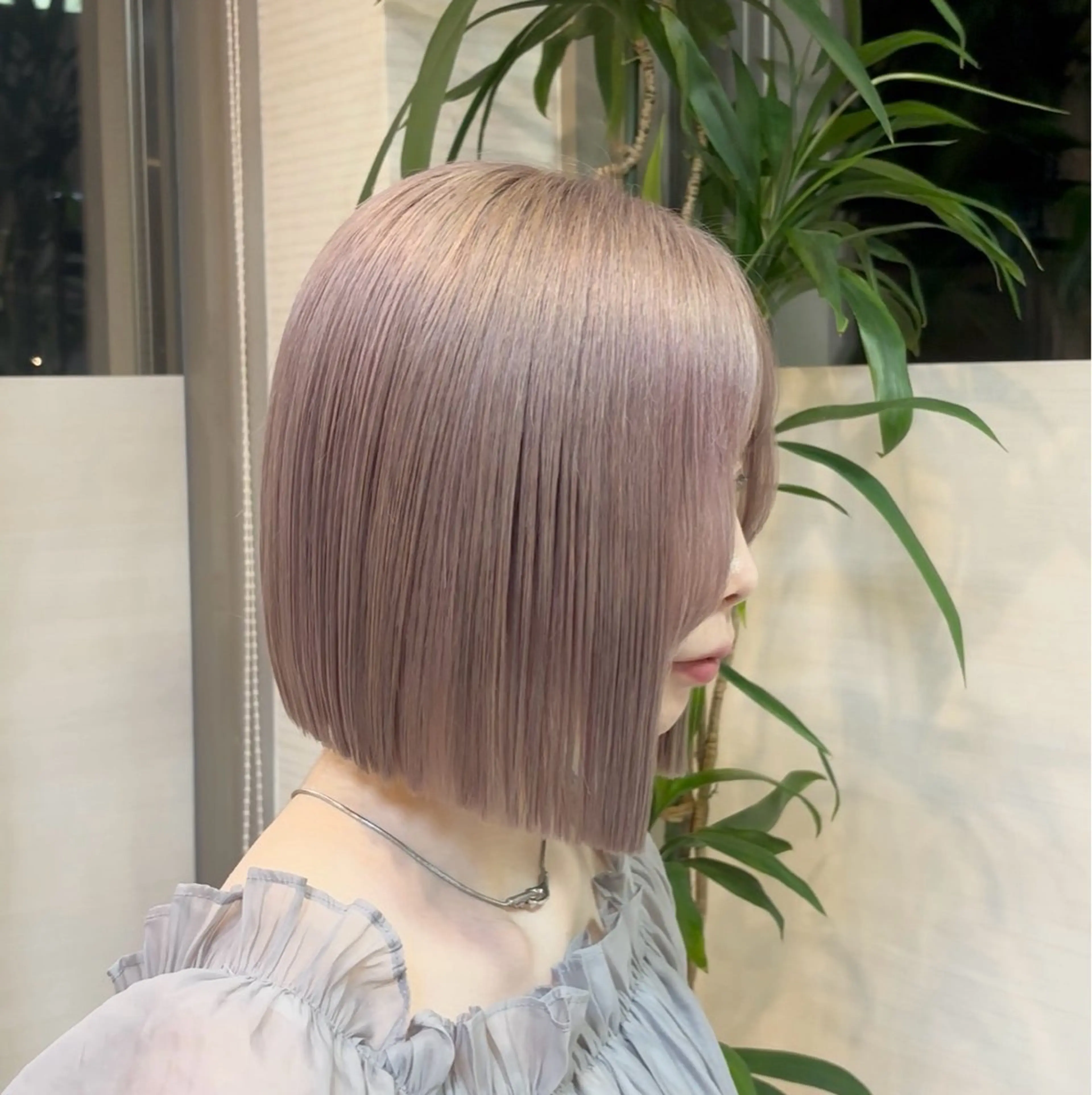 ロング カラー ベージュカラー ブリーチ ミルクティーベージュ ピンクカラー ピンクベージュ 清水 基生のヘアスタイル