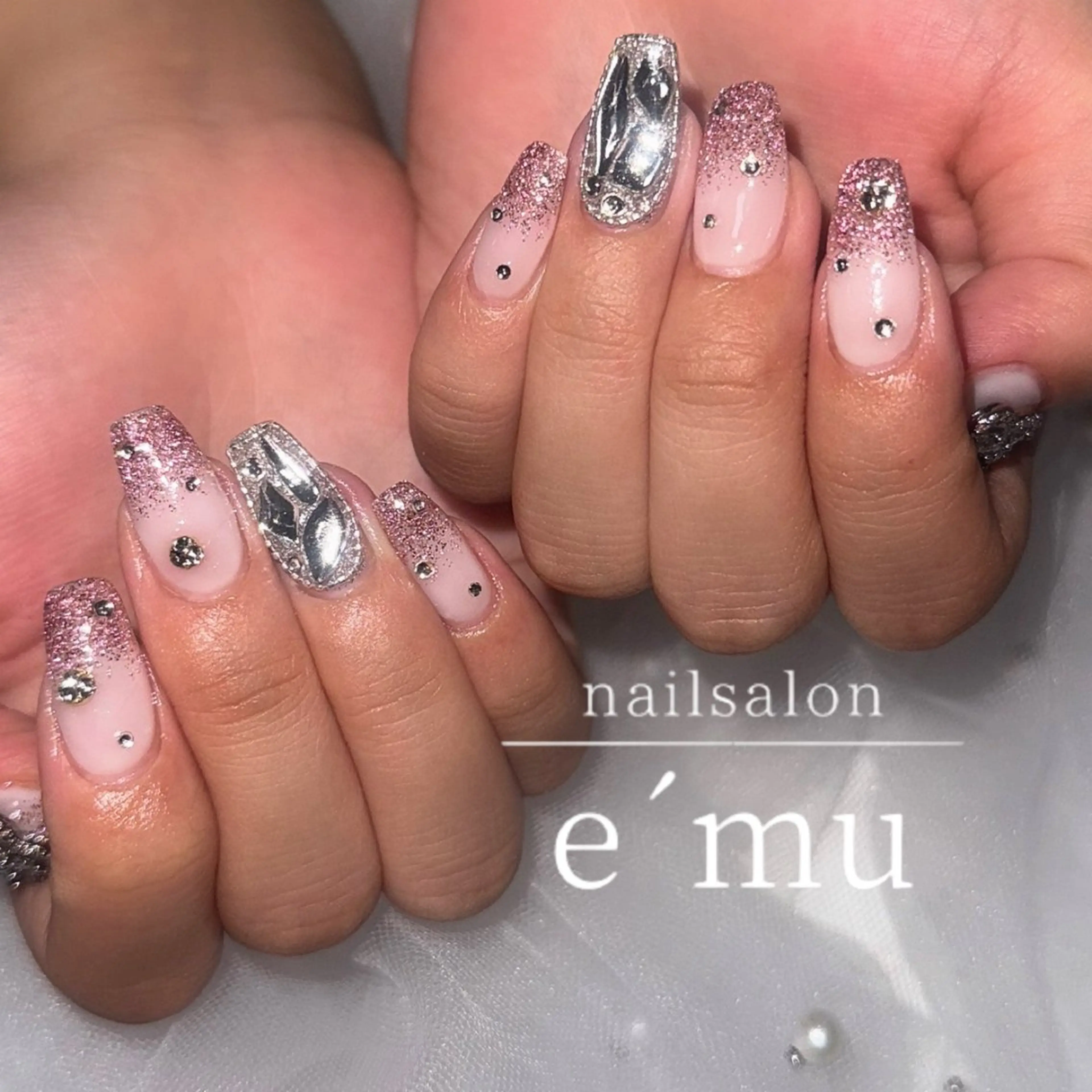 ネイル ラメ(グリッター) ラメグラデーション ハンドネイル nailsalon e´muのネイルデザイン