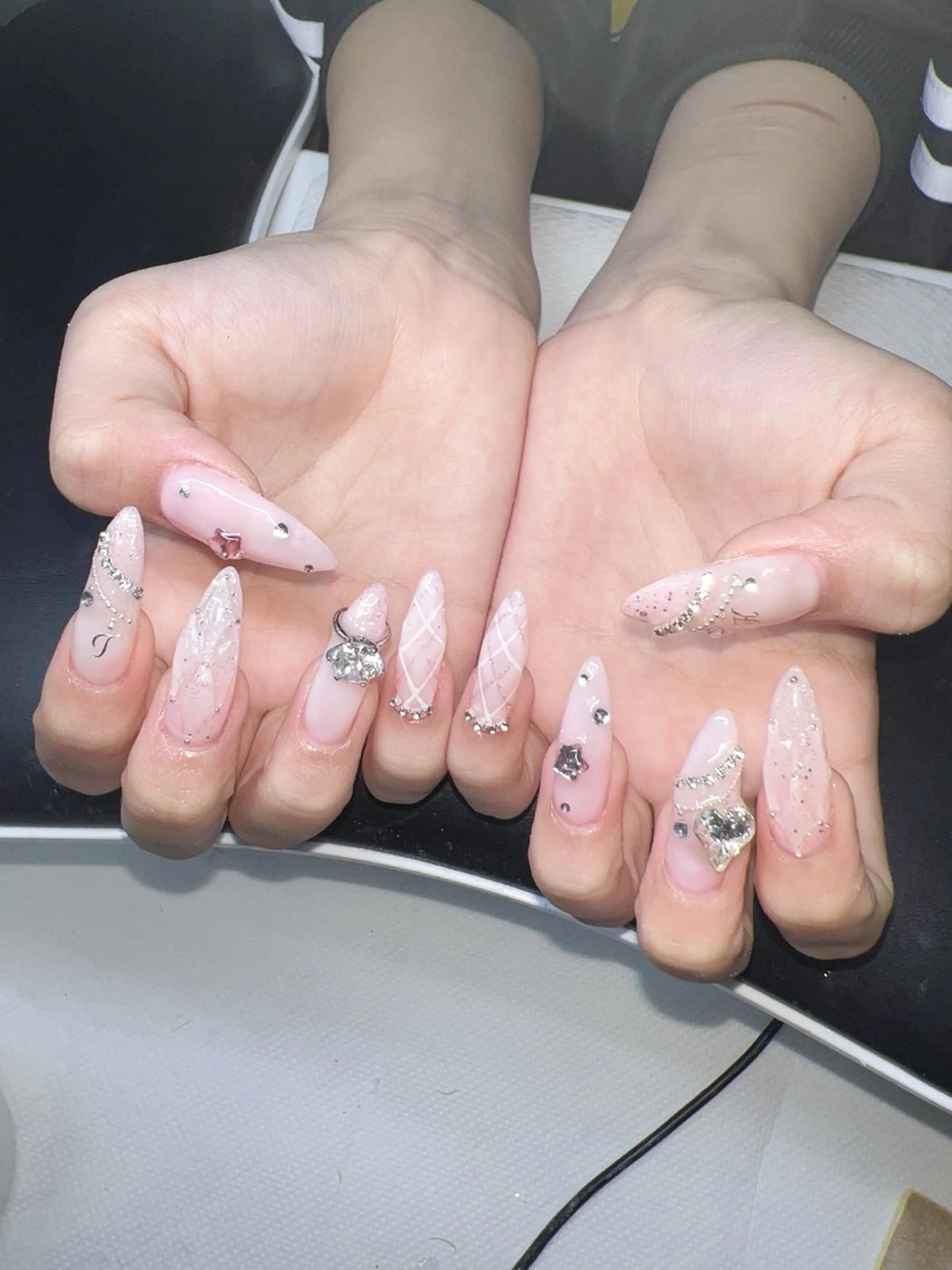 ネイル Lee Nailsのネイルデザイン