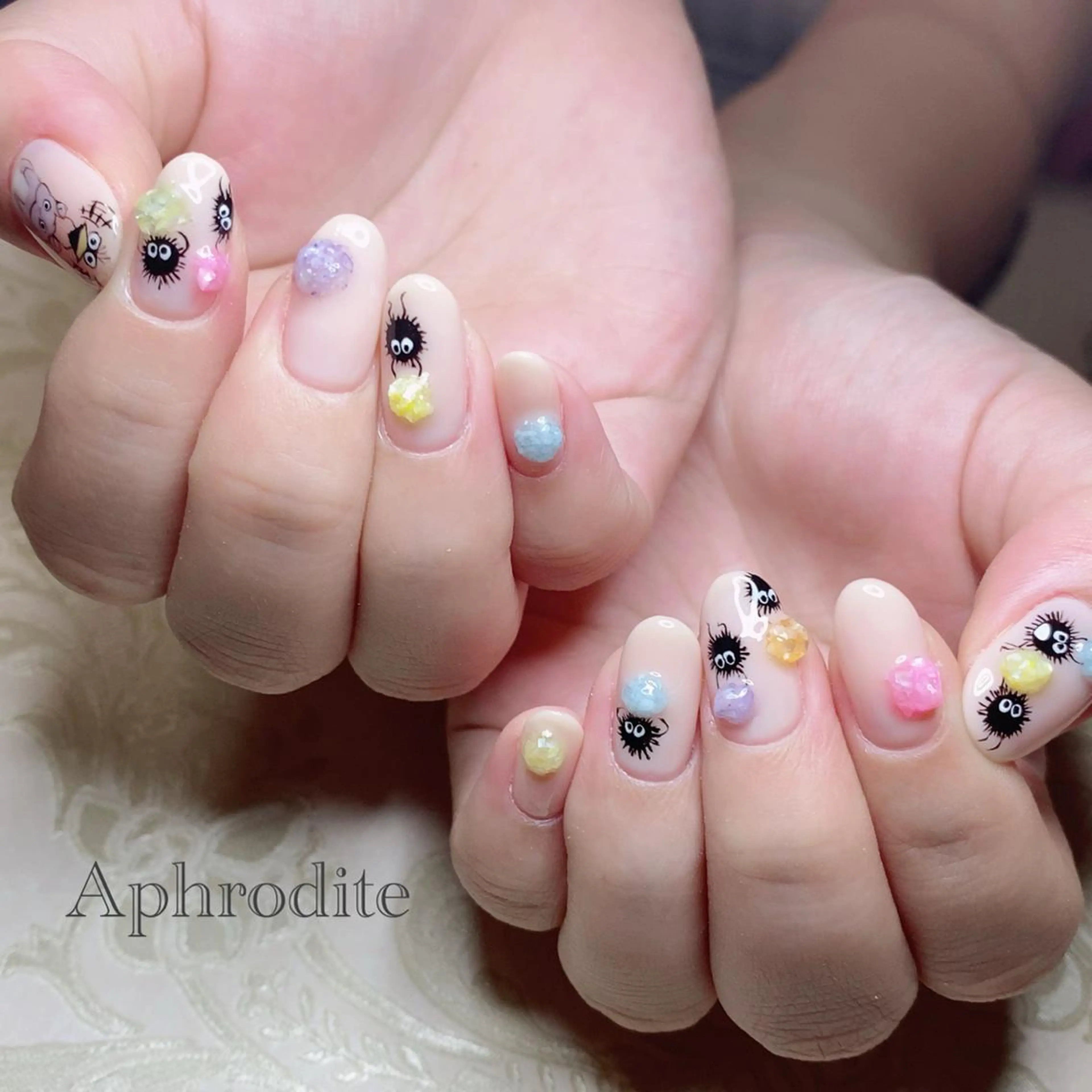 ネイル Aphrodite パラジェル認定サロンのネイルデザイン