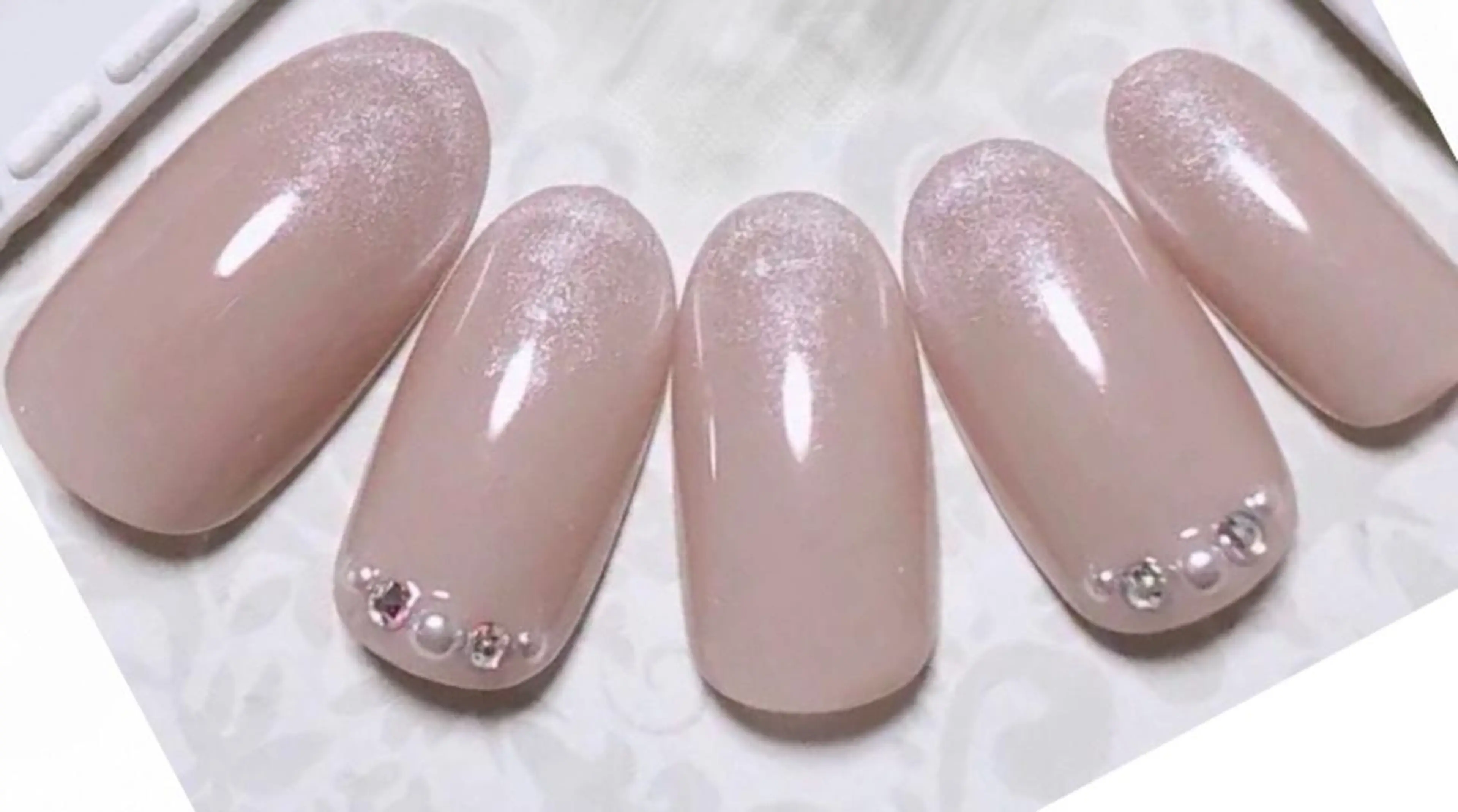 ネイル ハンドネイル ゲン レイカのネイルデザイン