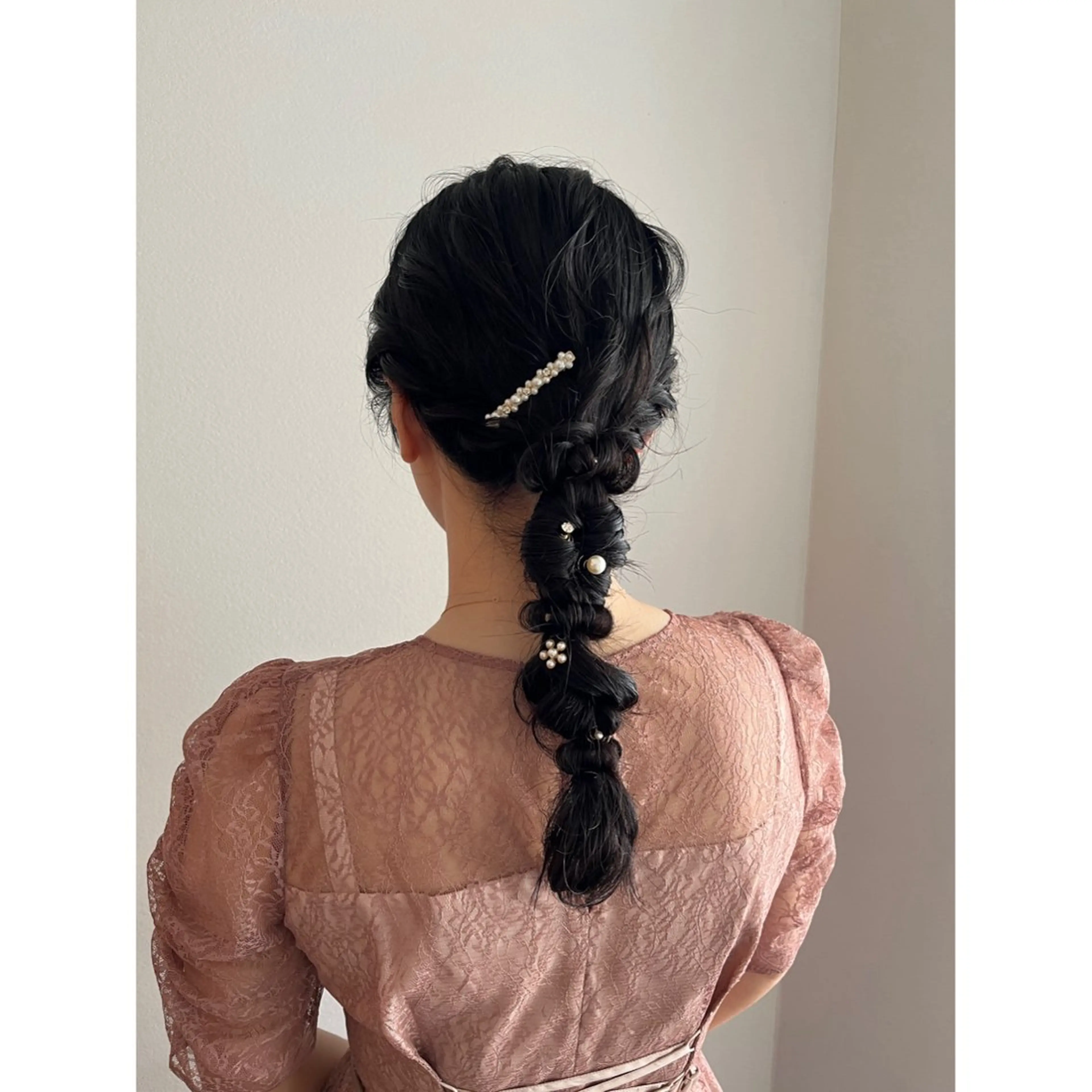 セミロング ヘアアレンジ ヘアセット 木下 実優のヘアスタイル