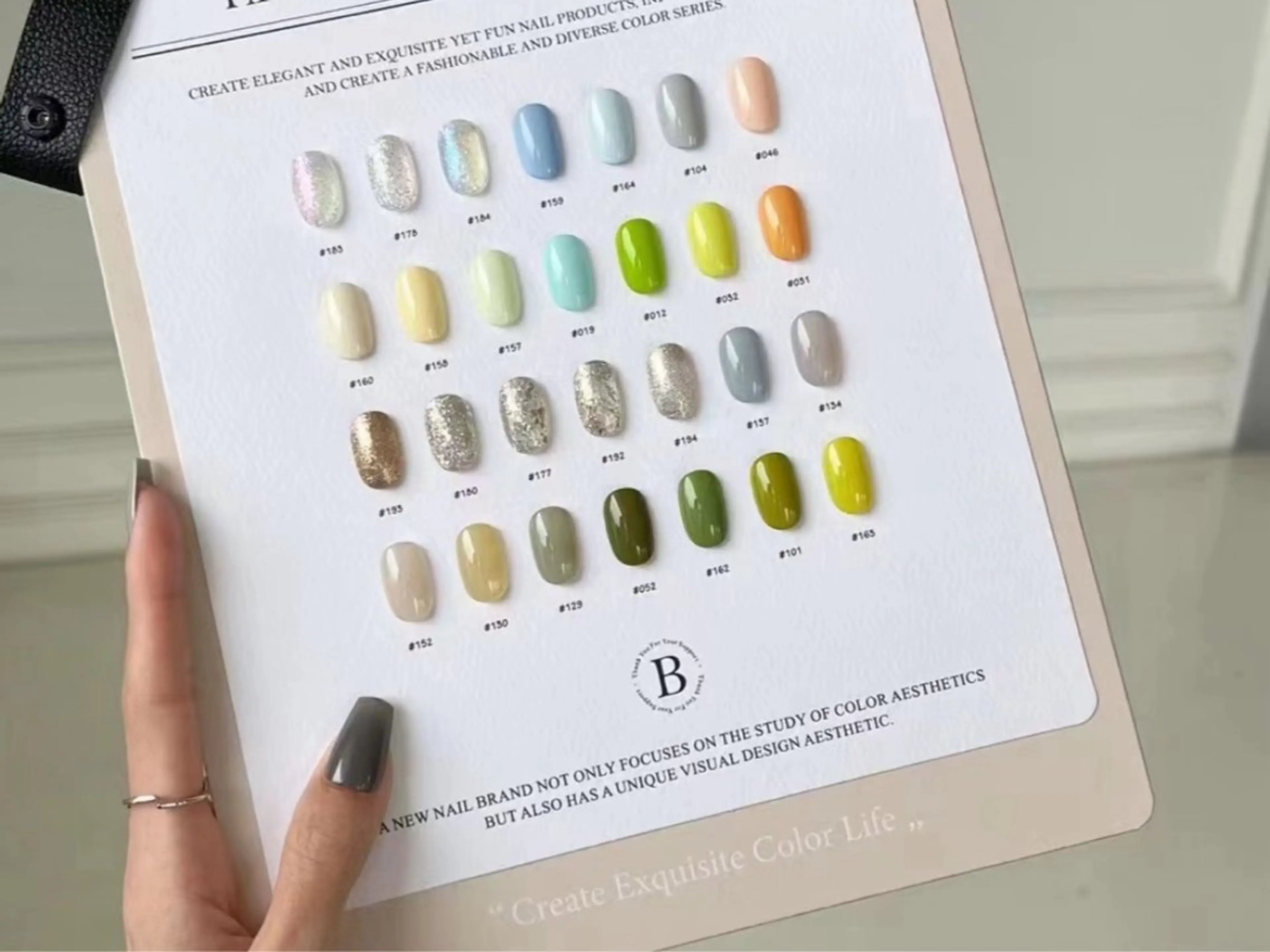 ネイル lucky nail 歌舞伎町のネイルデザイン