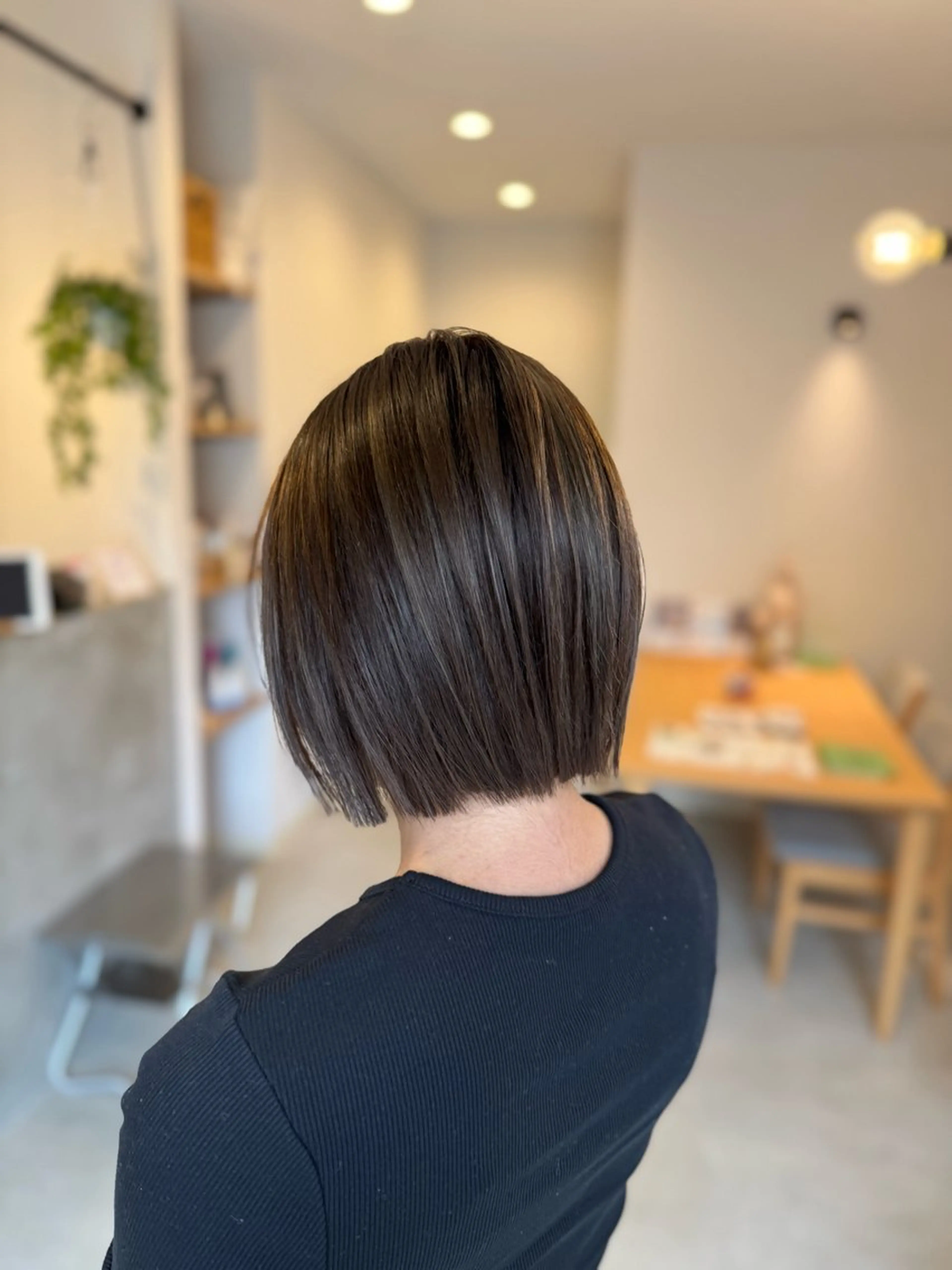 ショート カラー 切りっぱなしボブ ブラウンカラー オリーブブラウン ボブ カット ヘアカラー May hair【メイヘア】所属・サイトウ ヒトミ 【メイヘア】のヘアスタイル