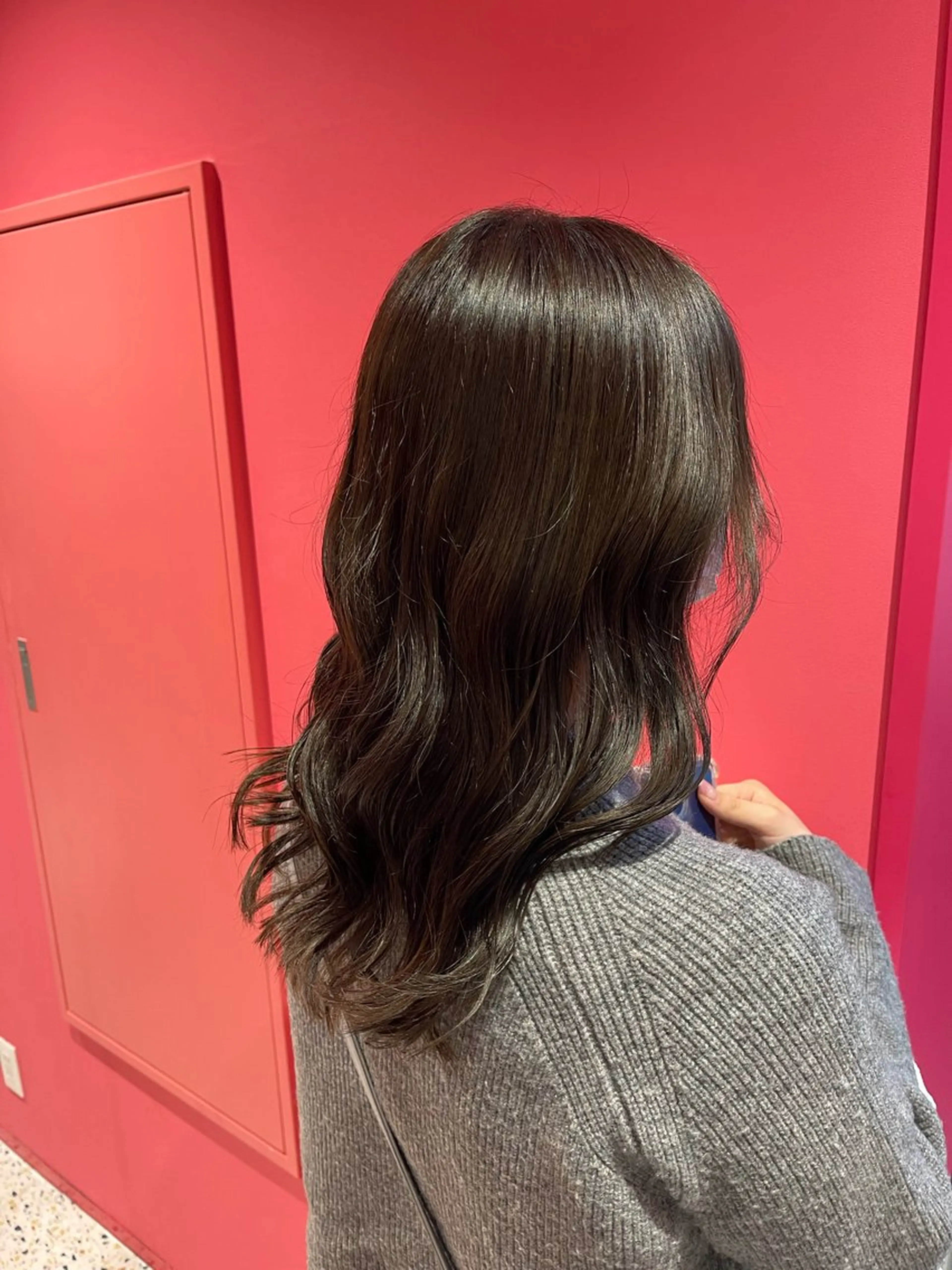 セミロング カラー ブラウンカラー チョコレートブラウン カット ヘアカラー トリートメント MIRIM栄所属・透明感カラー/艶髪/ エクステ/HIROのヘアスタイル