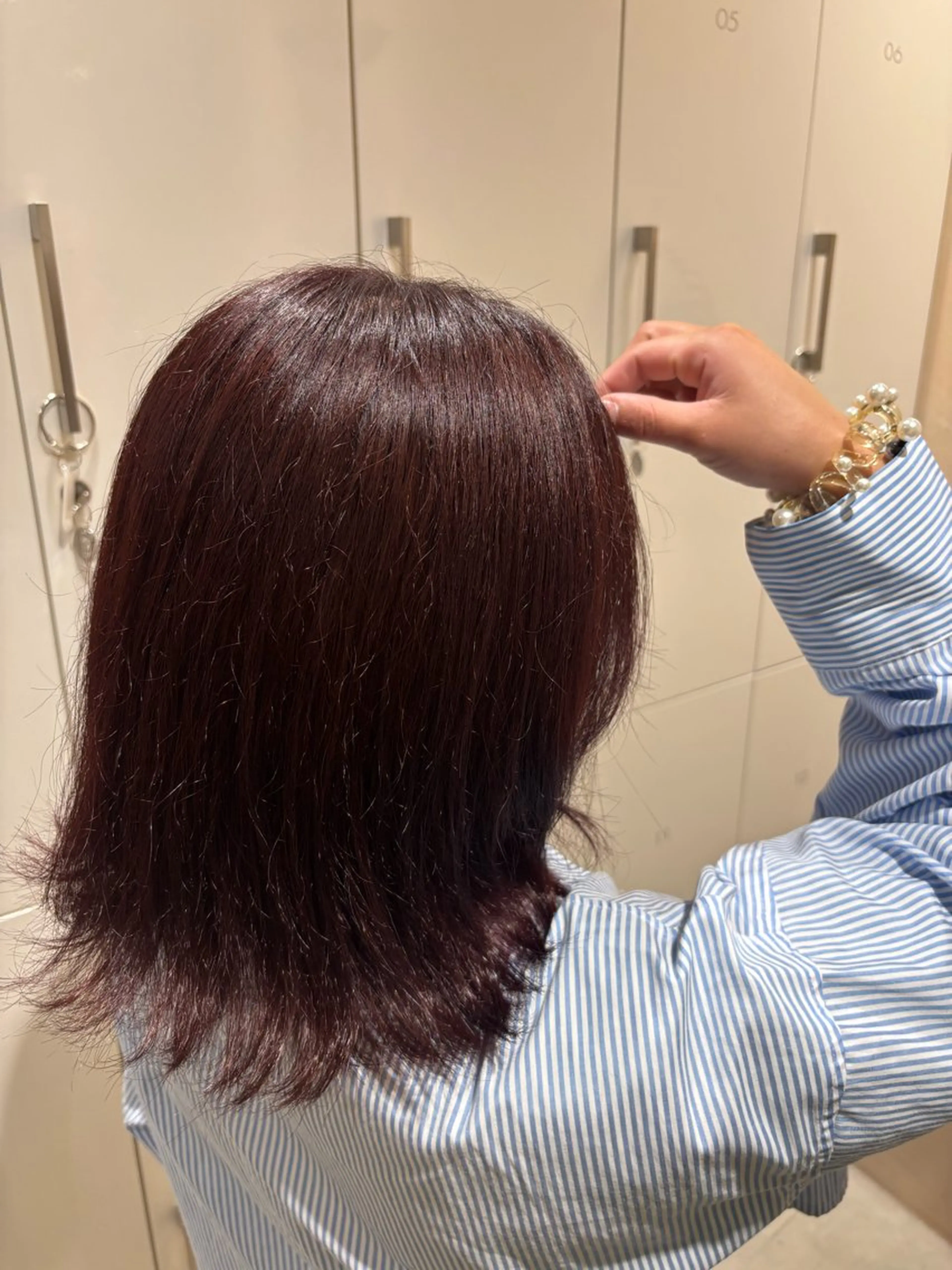 ショート ヘアカラー 田中 理菜のヘアスタイル