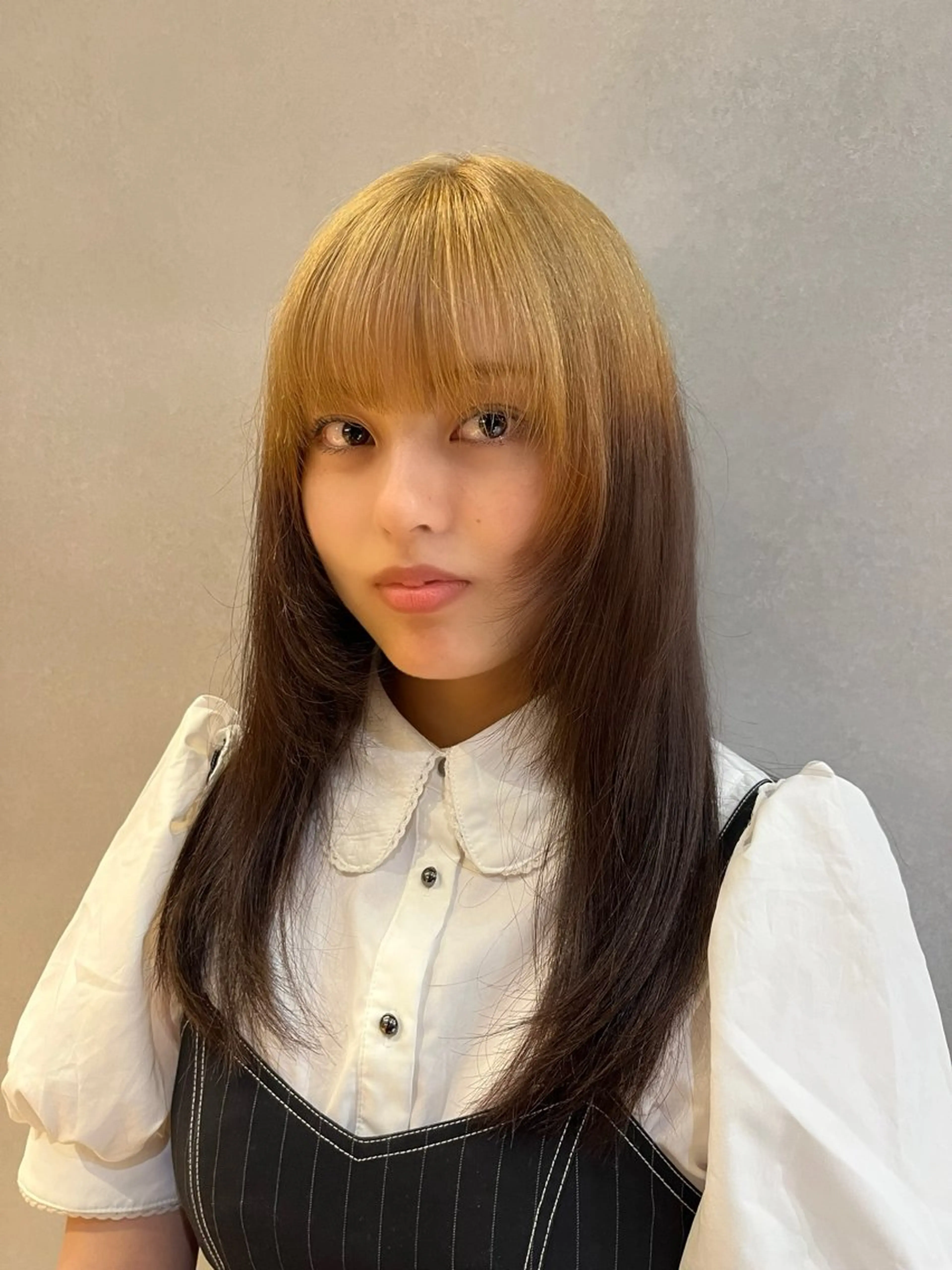 カラー アッシュ ベージュカラー 黒髪 ブリーチ ブルーカラー 透明感カラー✨🩵 韓国ヘアkanatoのヘアスタイル