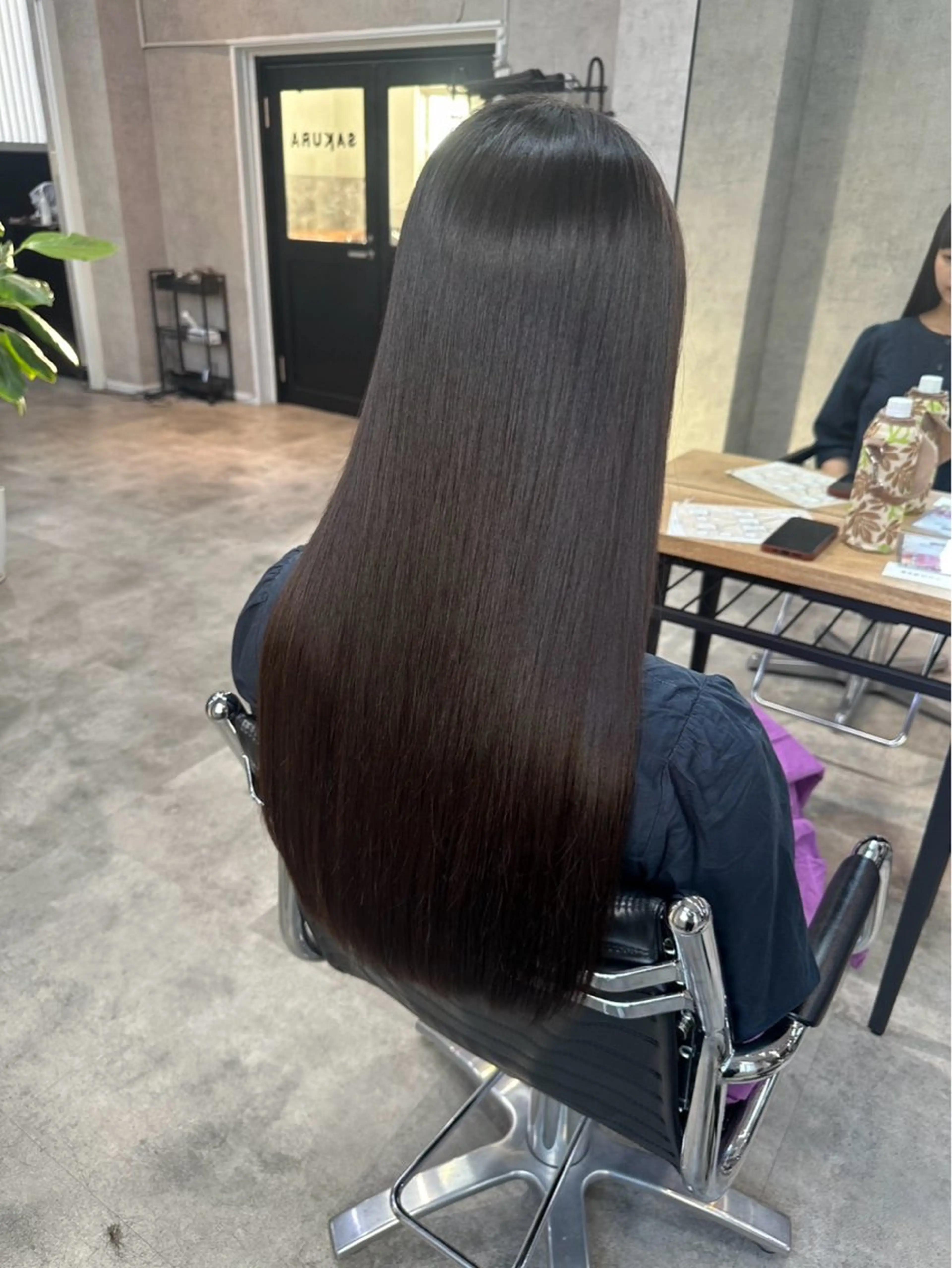 似合わせカット＋縮毛矯正＋SAKURAオリジナルトリートメントの写真