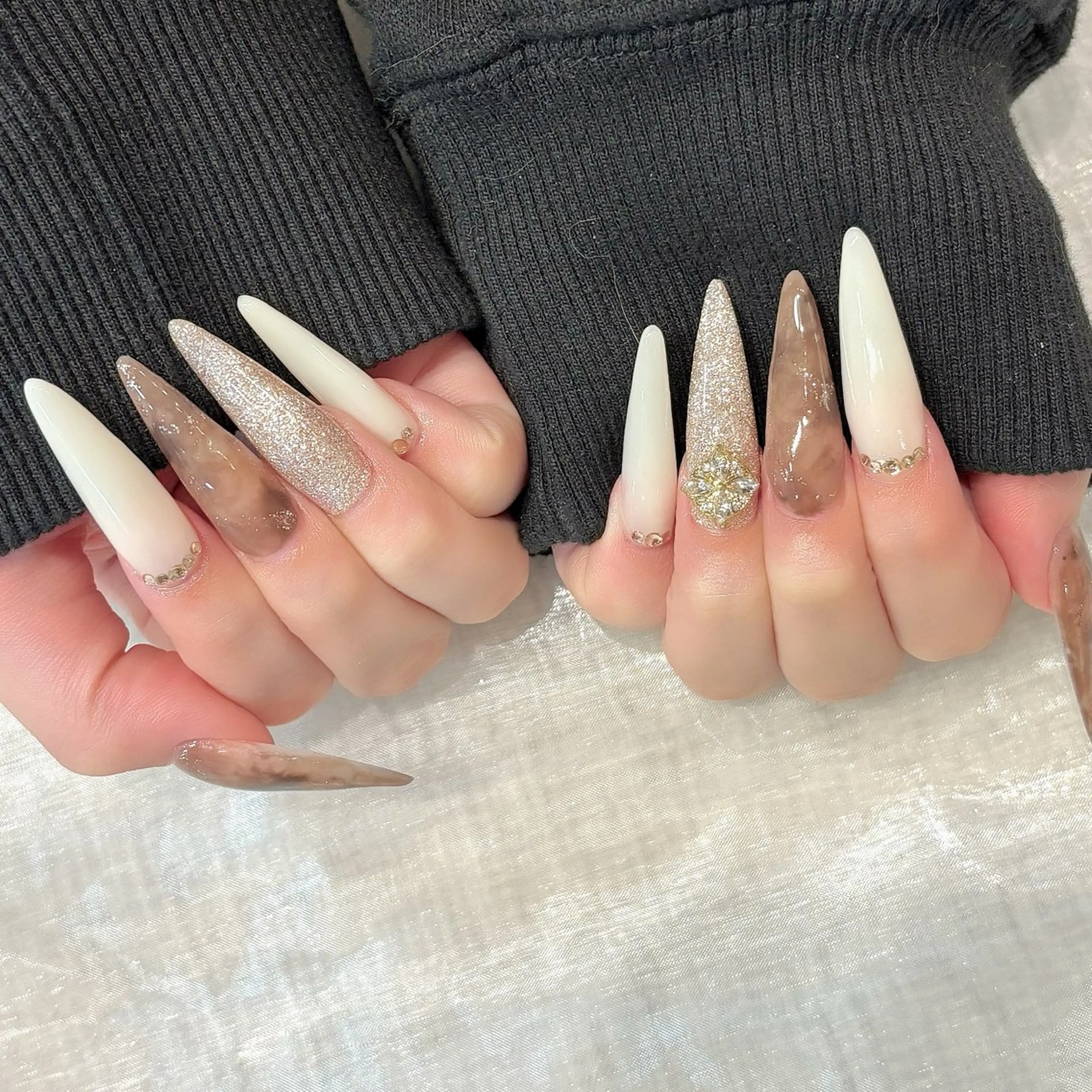 ネイル べっ甲ネイル ロングネイル ニュアンスネイル スカルプネイル ハンドネイル Chipie_ ayanoのネイルデザイン