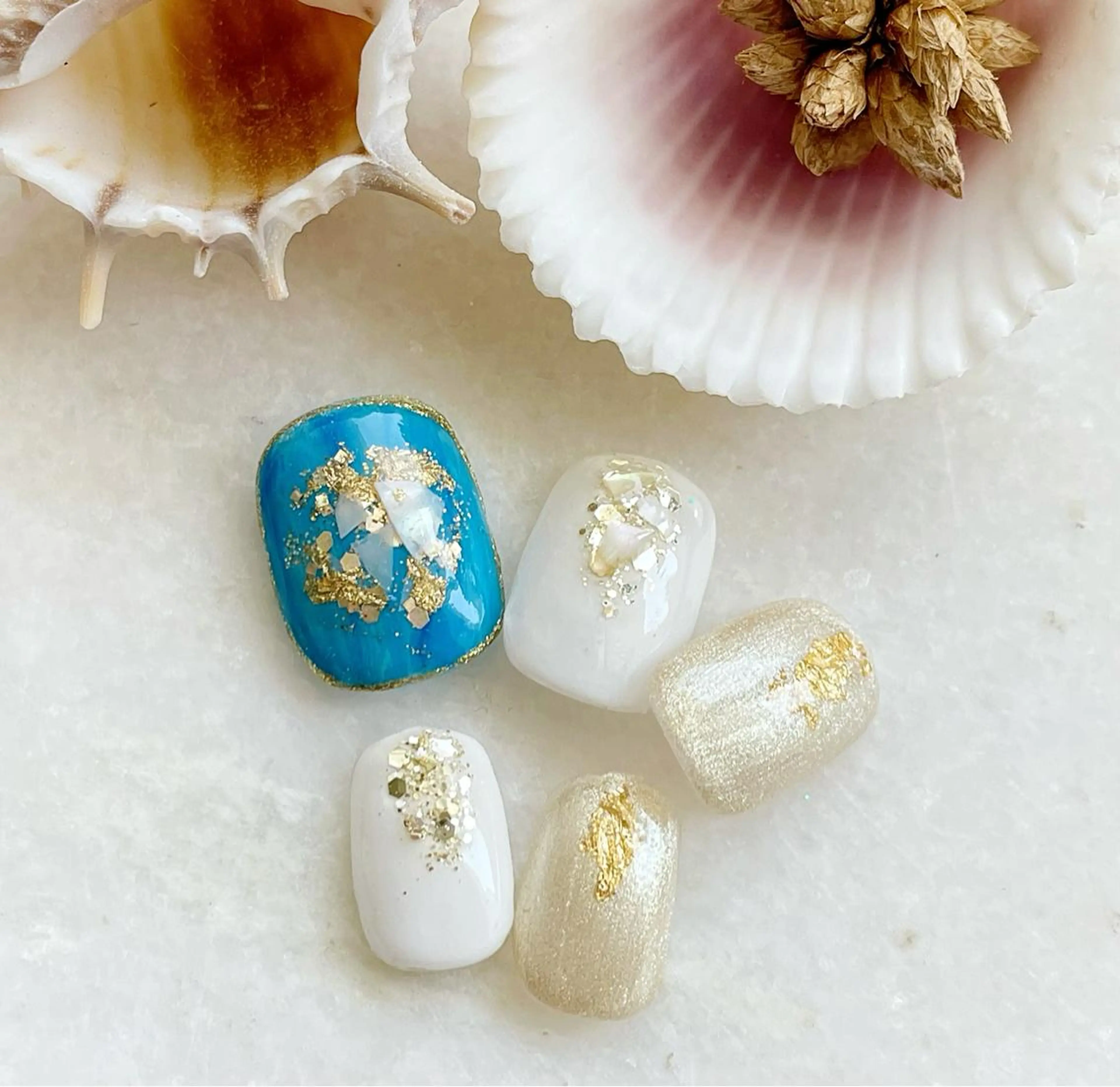 ネイル フットネイル ジェルネイル パラジェル Satomi  のネイルデザイン