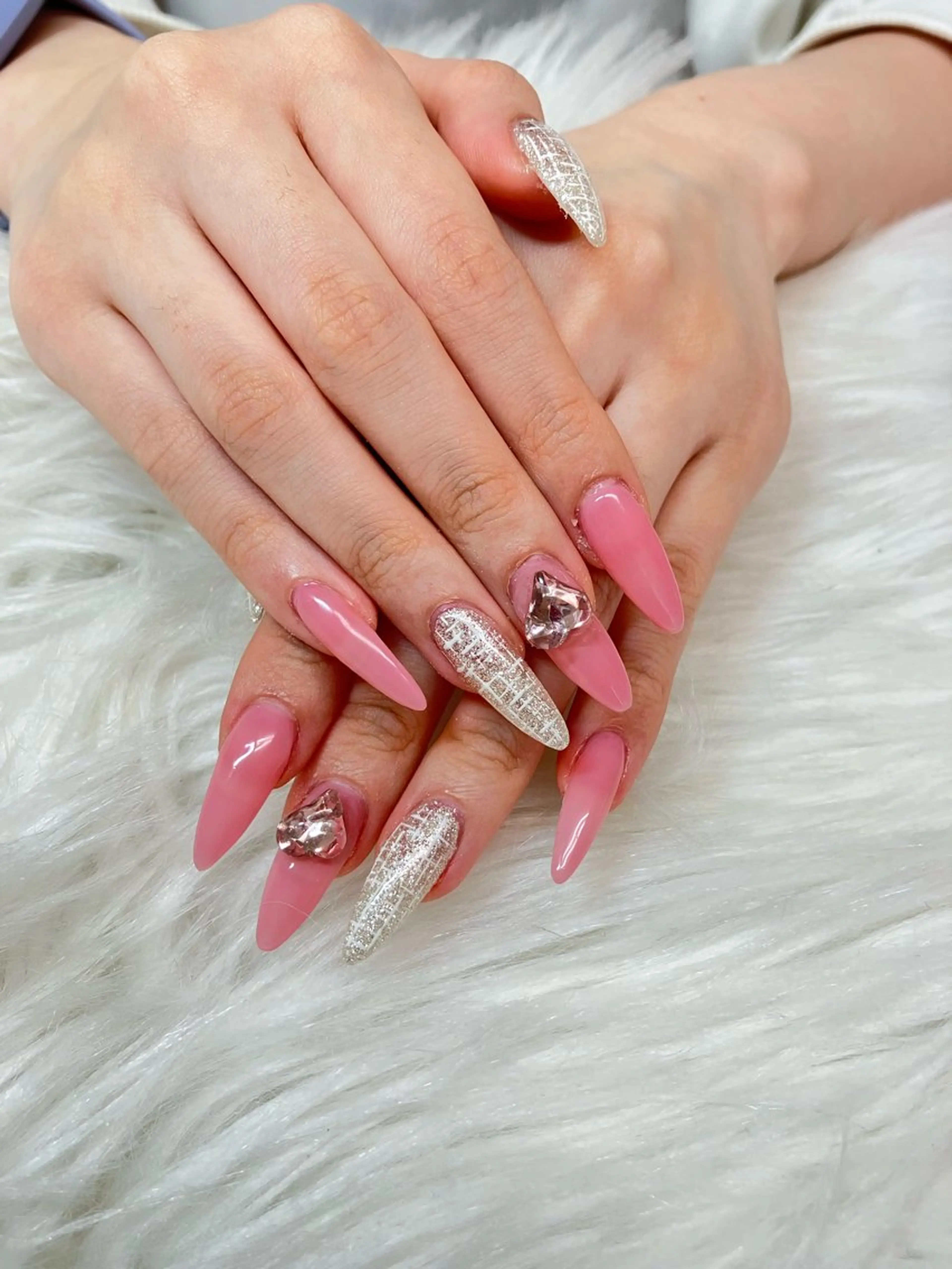 ネイル NiuShe SERIのネイルデザイン