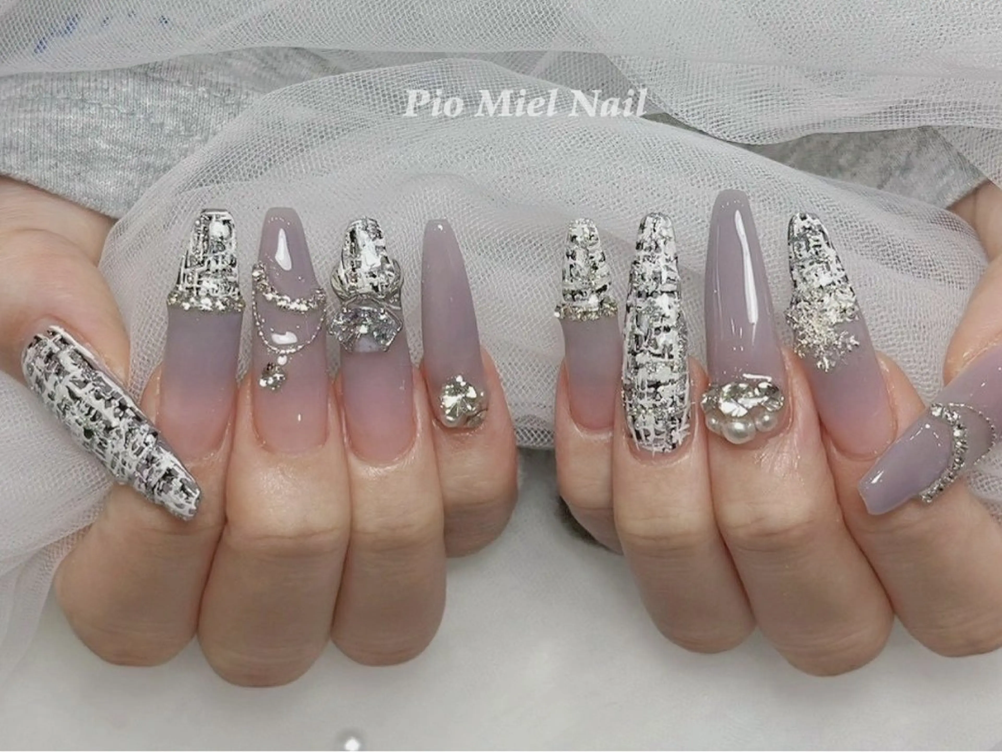 ネイル ハンドネイル HANA 長さだしのネイルデザイン