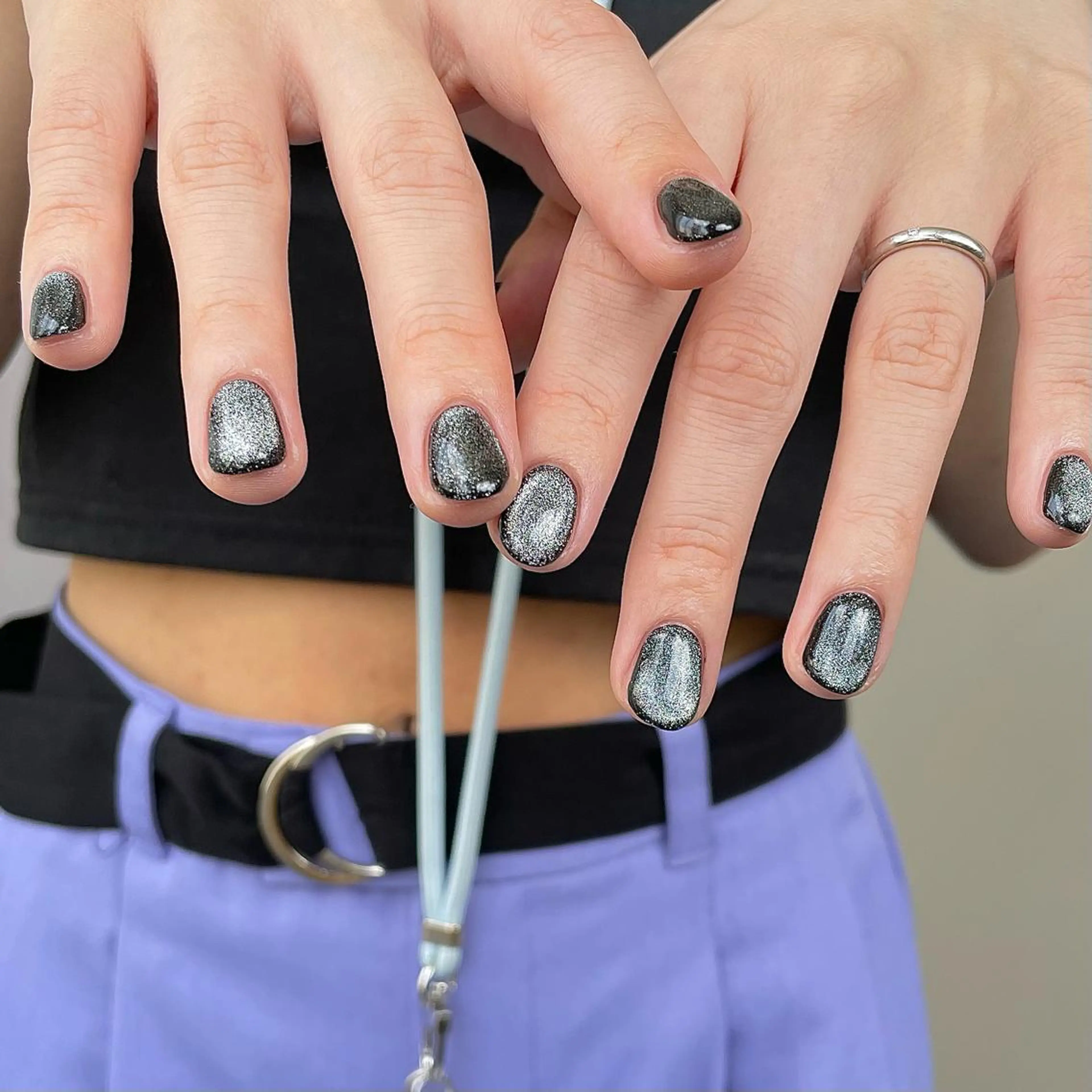 ネイル ジェルネイル マグネットネイル ワンカラーネイル ハンドネイル Nailsalon BLOOM🌷 山崎のネイルデザイン