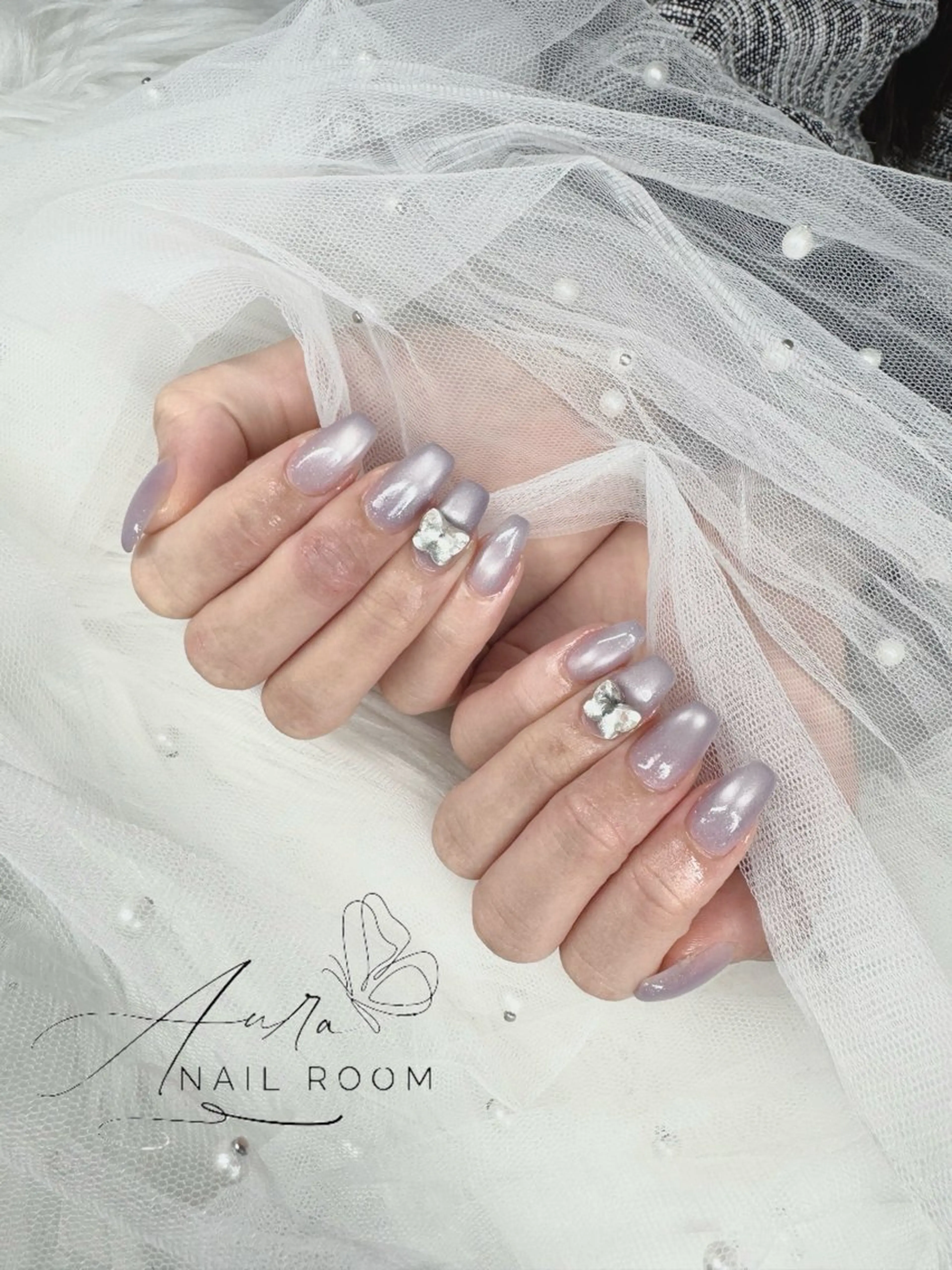 ネイル Luna (Aura nail room)のネイルデザイン