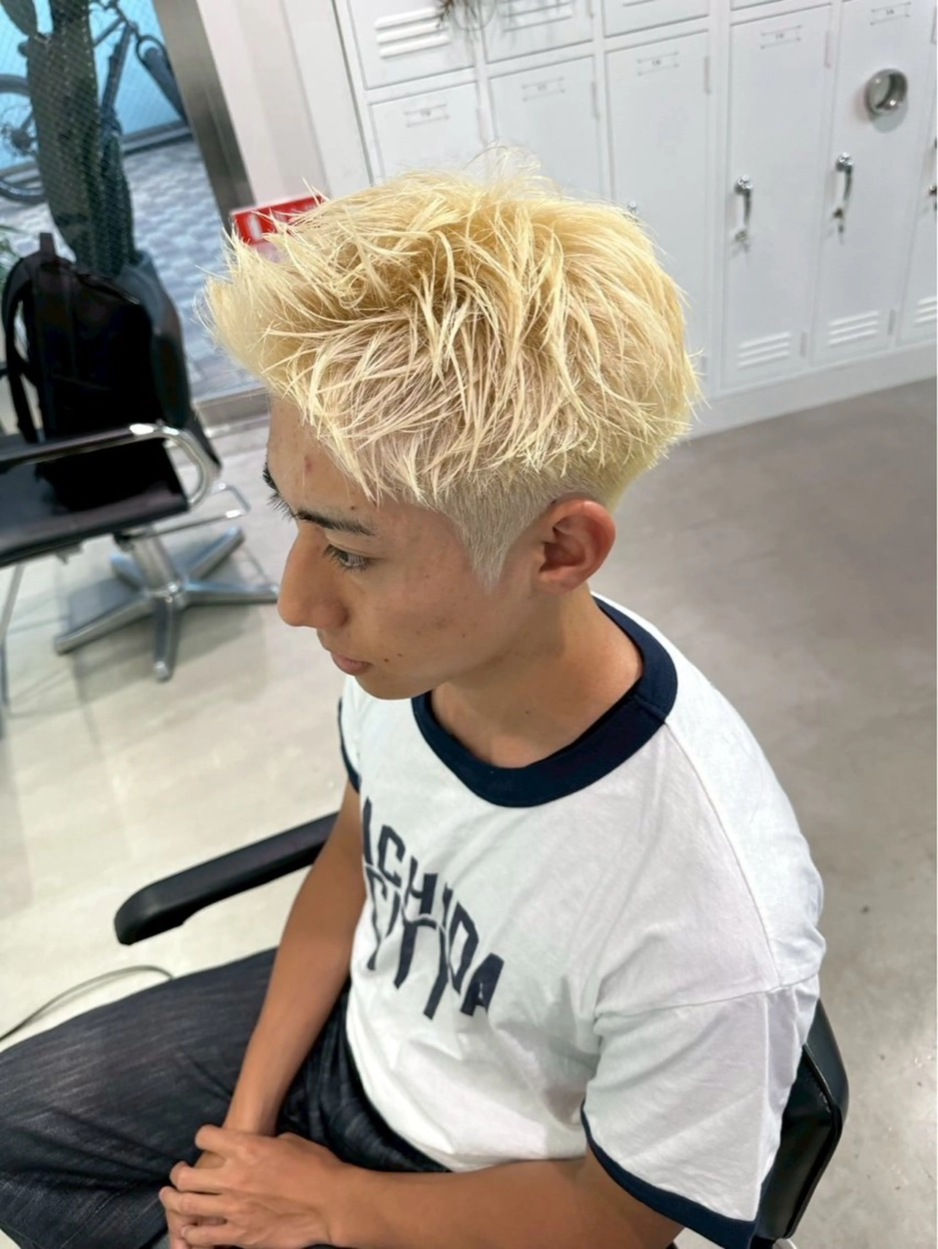 ✂️カット✂️➕ブリーチカラー💛の写真