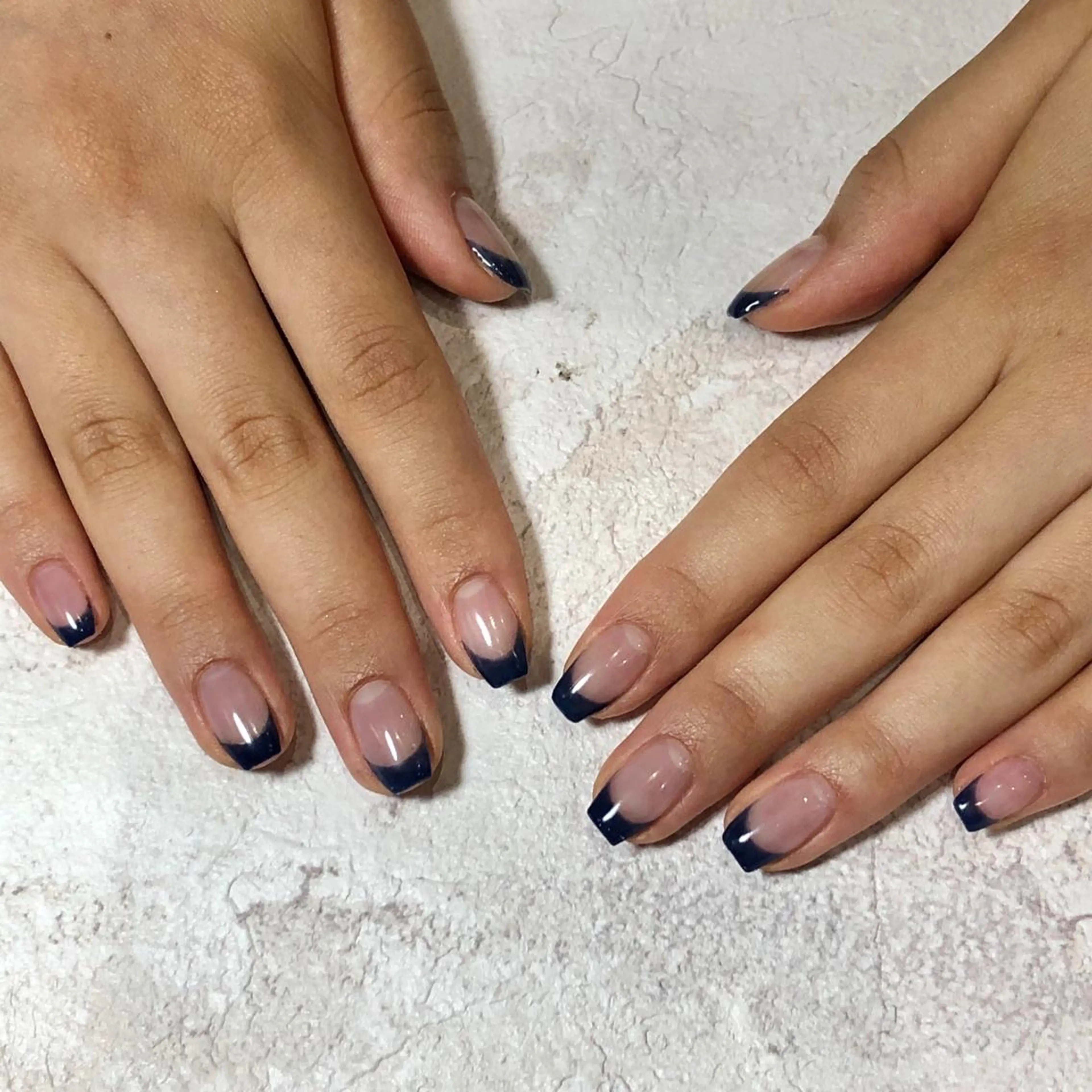 ネイル フレンチネイル スクエアネイル .Etel atelier.のネイルデザイン