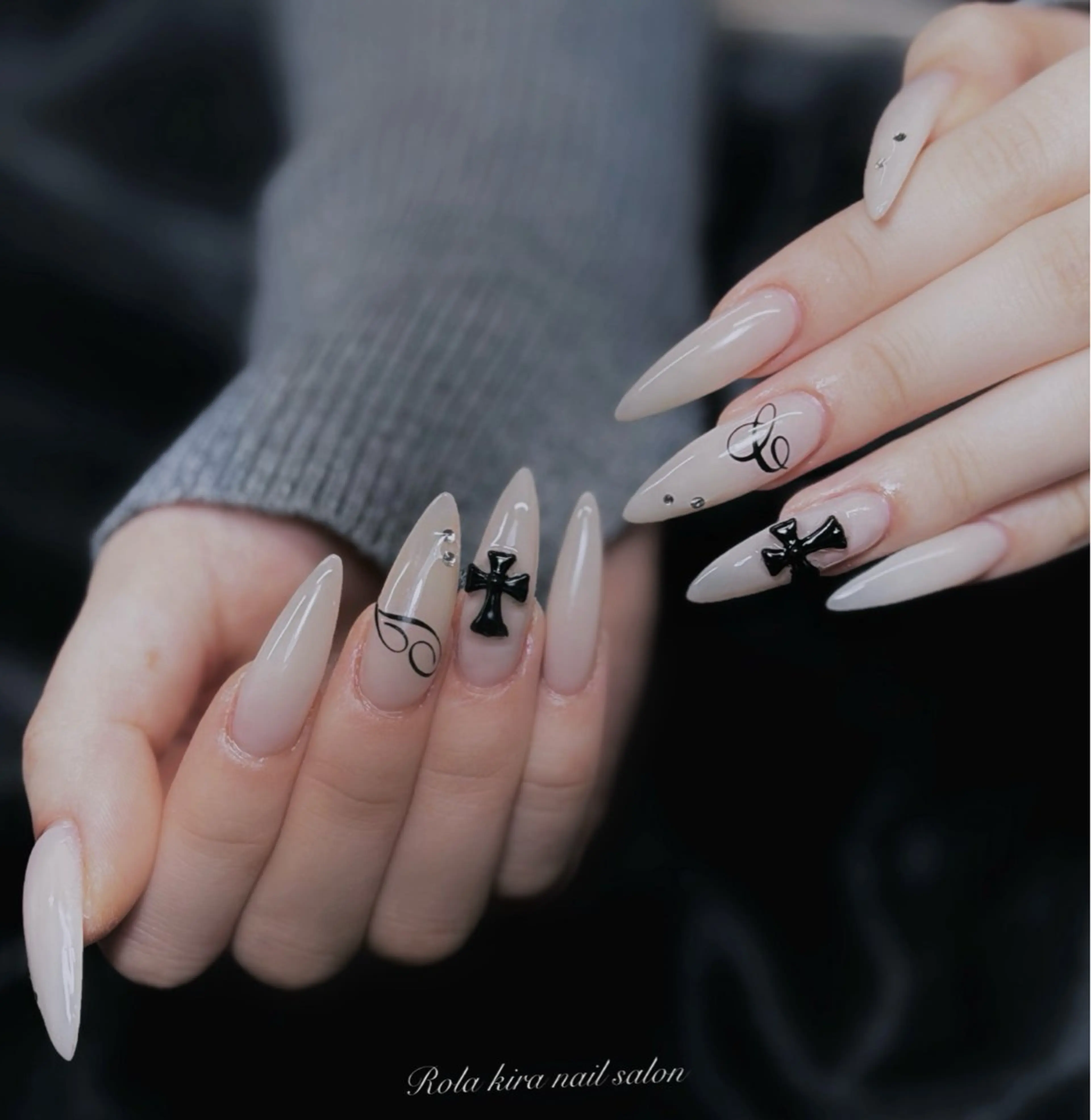 ネイル シンプルネイル ハンドネイル Rola kira 麗のネイルデザイン