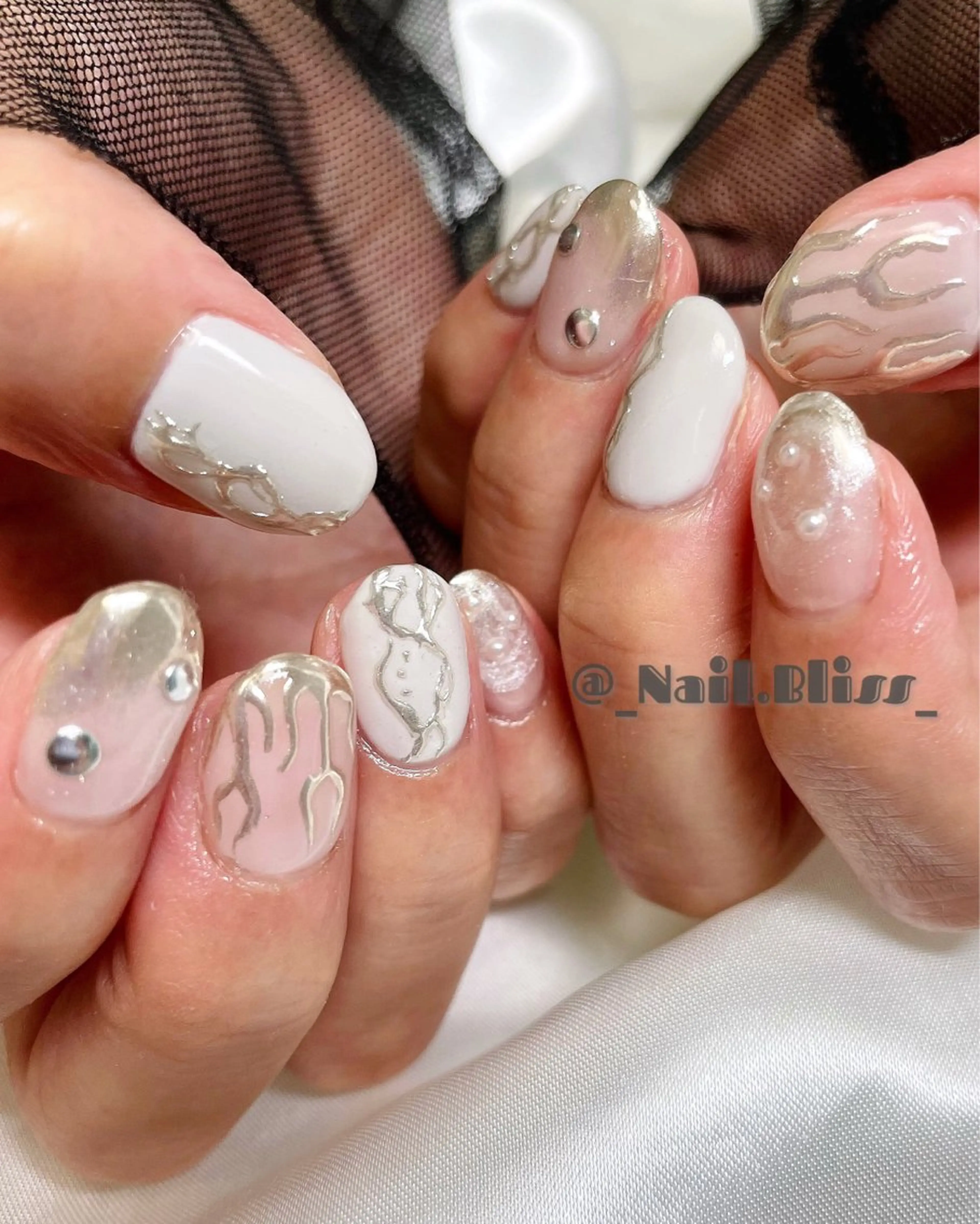 ネイル ミラーネイル ハンドネイル NAIL BLISSのネイルデザイン