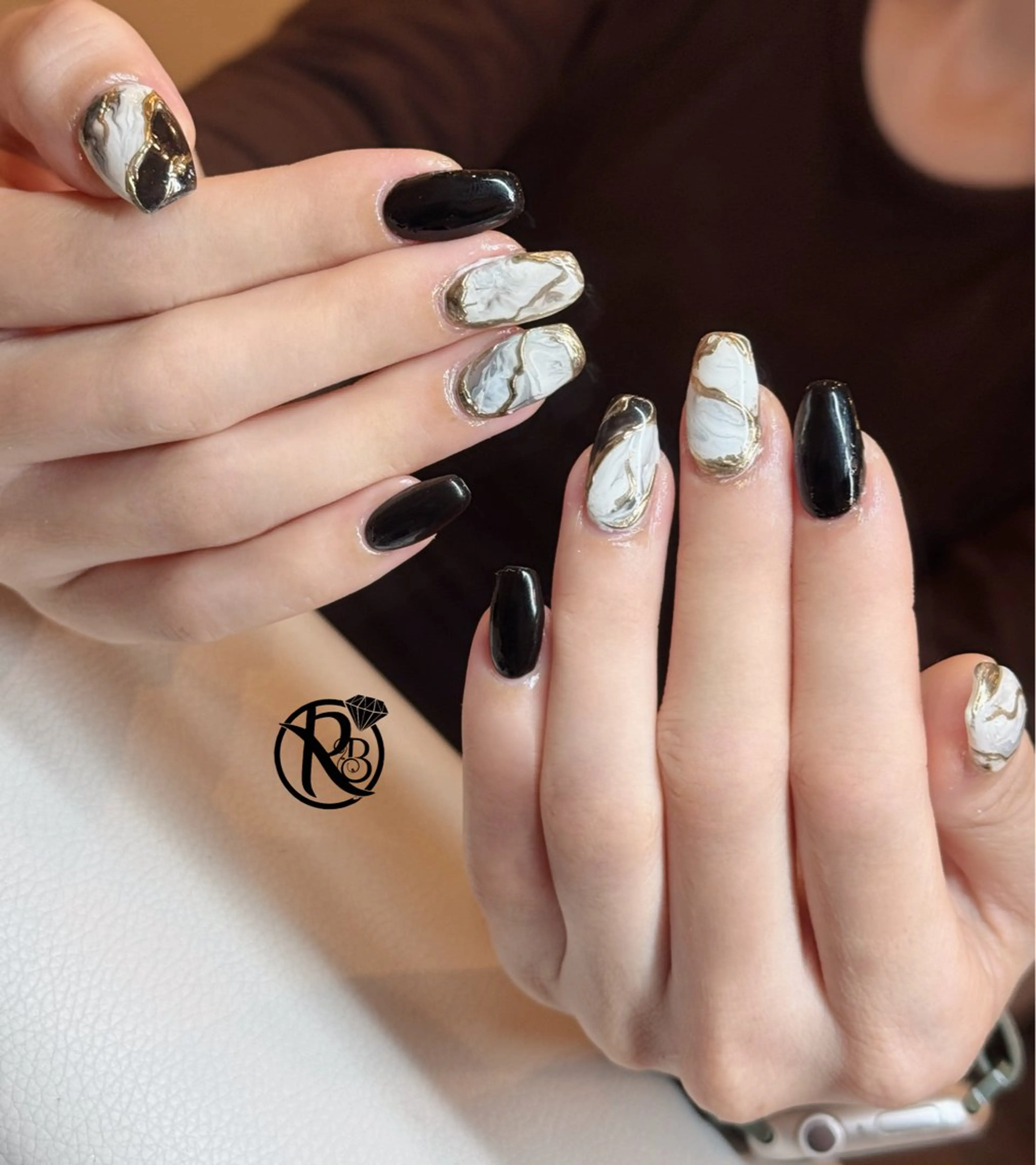 ネイル ボルドー ブラウン チークネイル ドット フットネイル ハンドネイル RUBY Nail 日暮里店のネイルデザイン