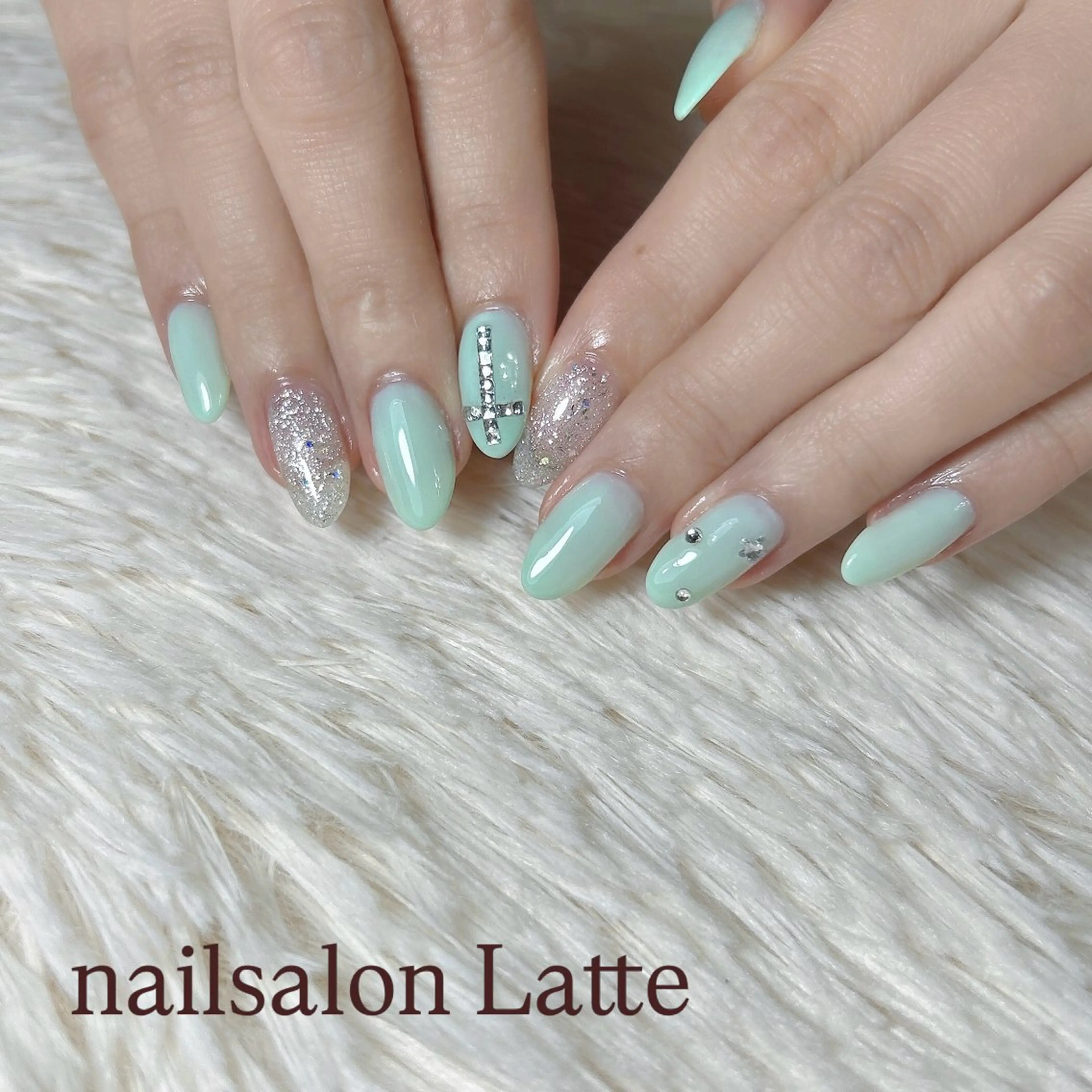 ネイル Nailsalon Latteのネイルデザイン