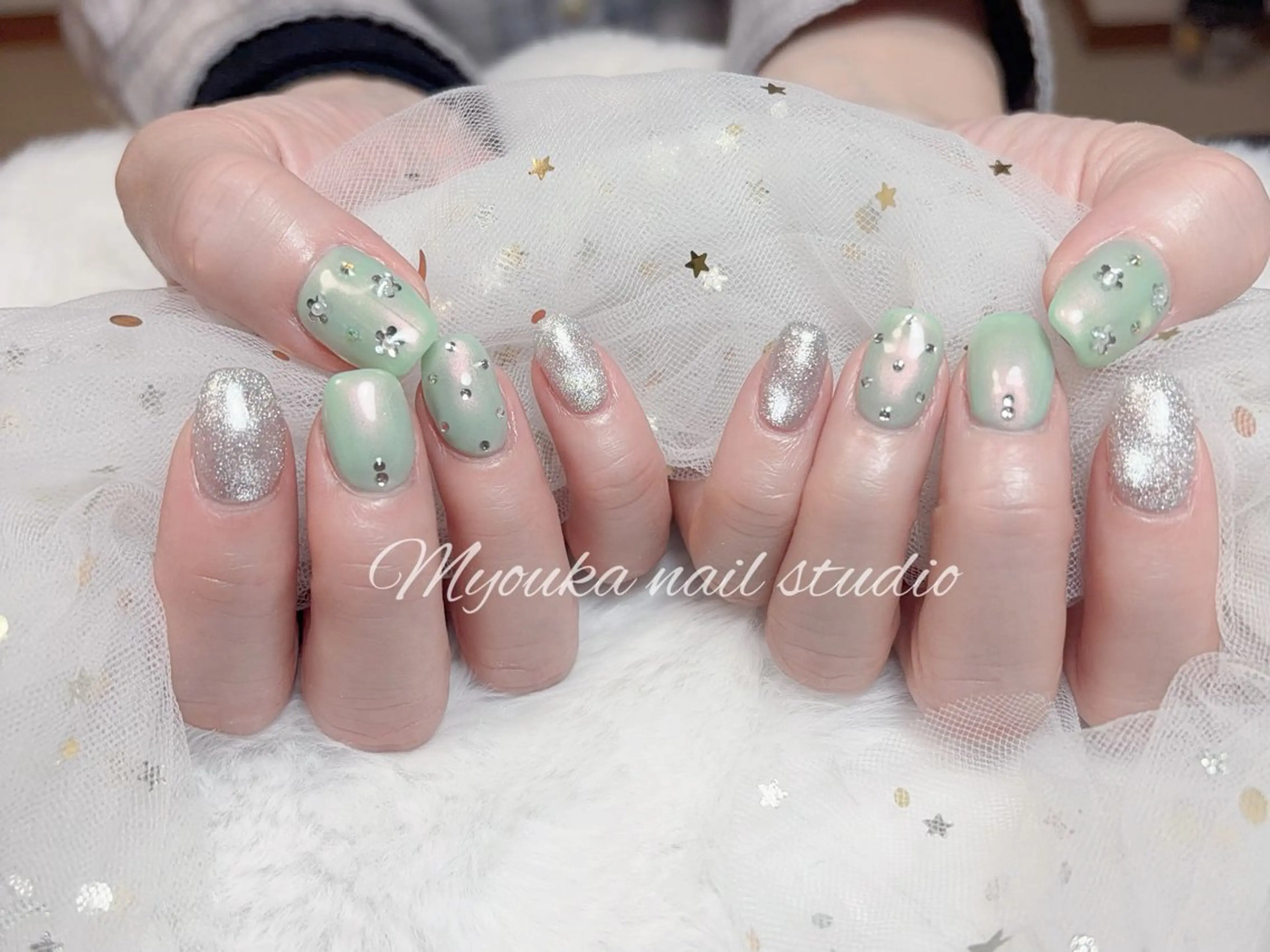 ネイル チークネイル 長さ出し フットネイル ジェルネイル グラデーション ハンドネイル ハンドケア Myouka 板橋区大山駅前店のネイルデザイン