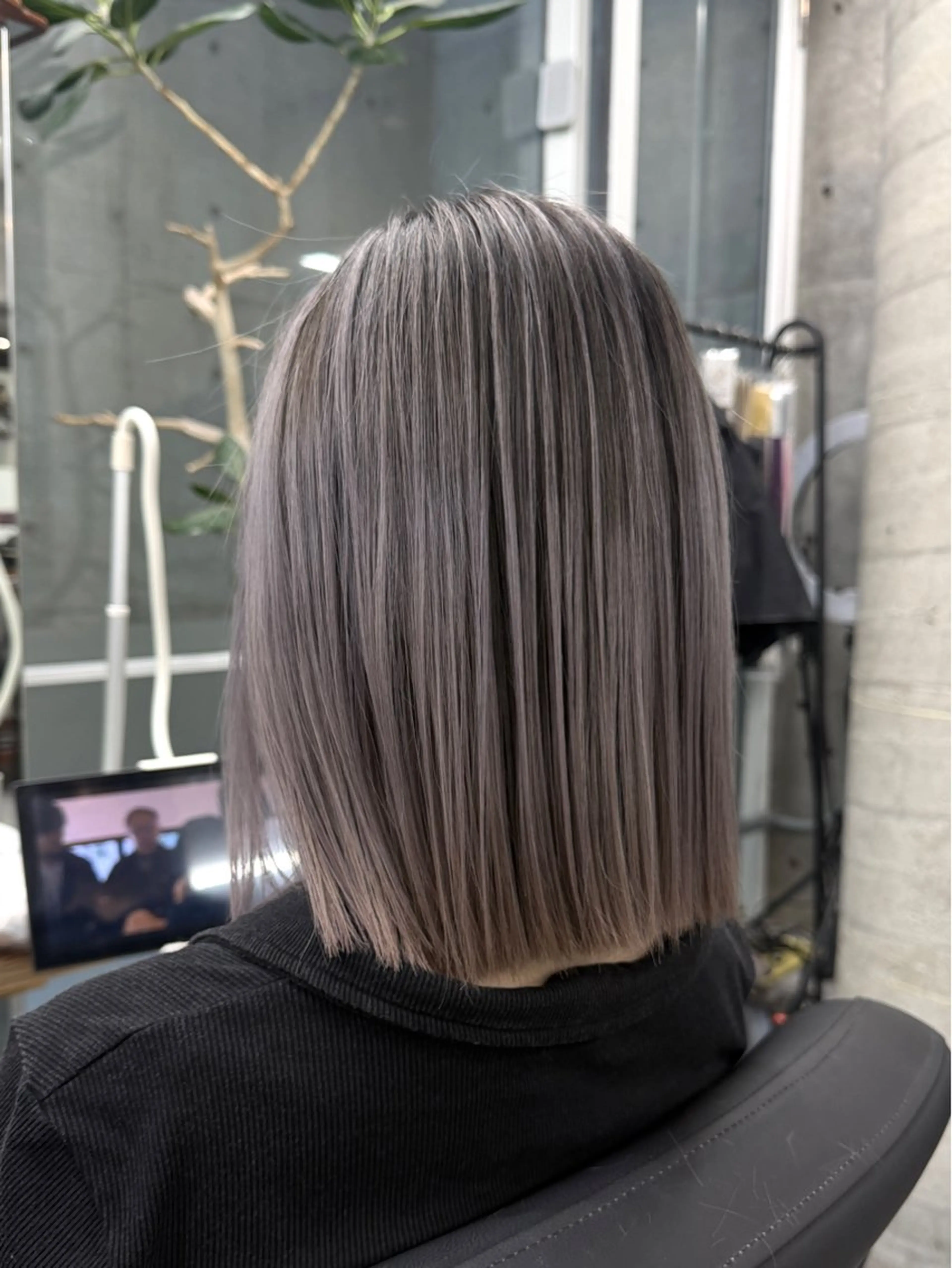 ショート カラー ヘアカラー トリートメント Kotoko🖤/海 外/バレイヤージュのヘアスタイル